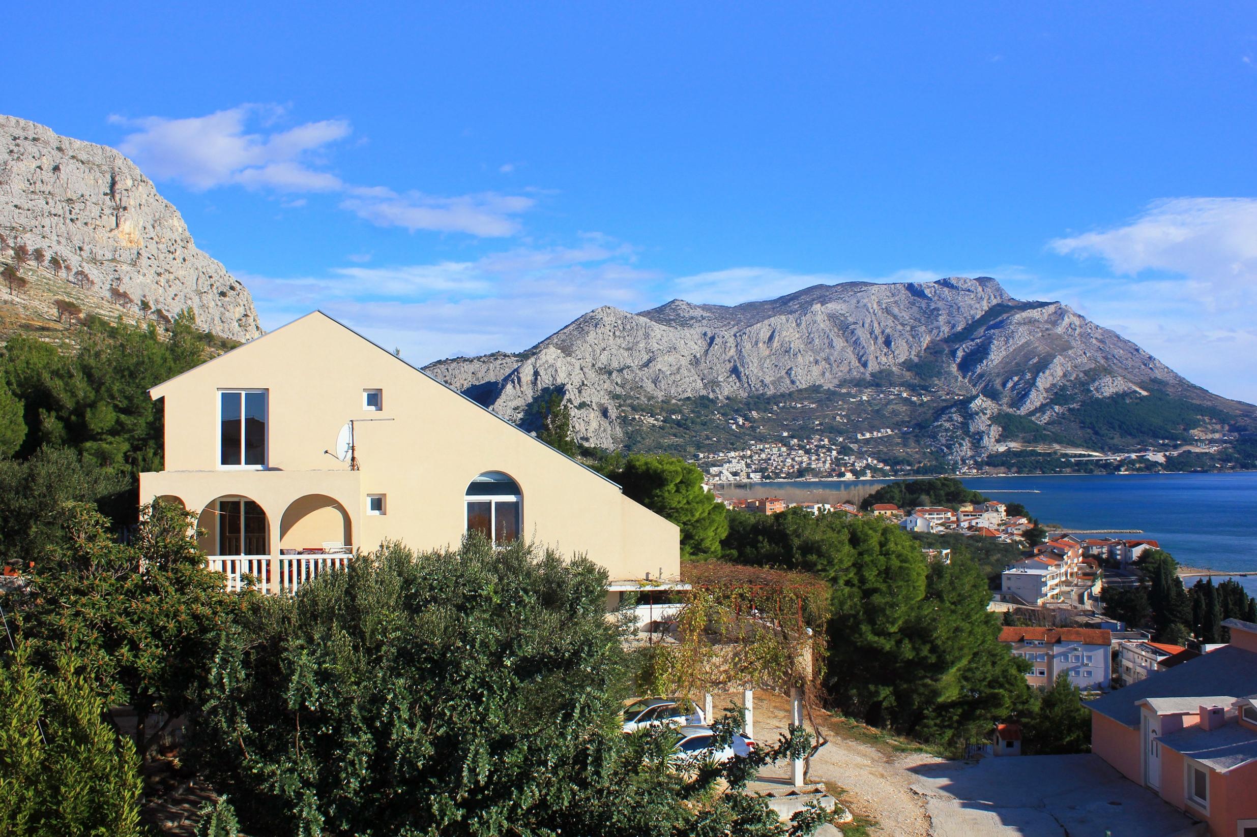 3-Zimmer-Ferienwohnung mit Terrasse und Meerblick Duce, Omis A-4663-b