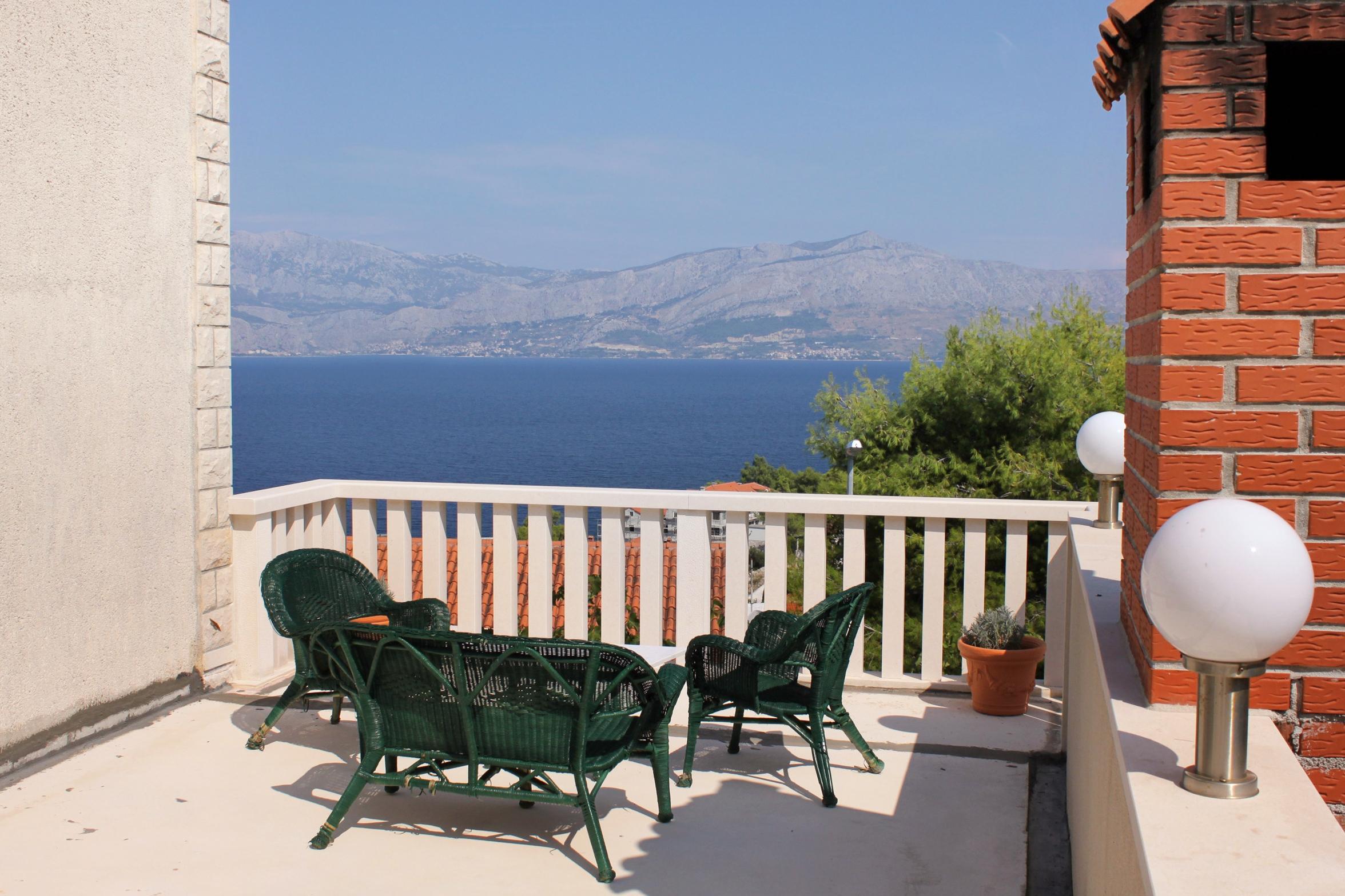 4-Zimmer-Haus mit Terrasse und Meerblick Postira, Brac K-5661