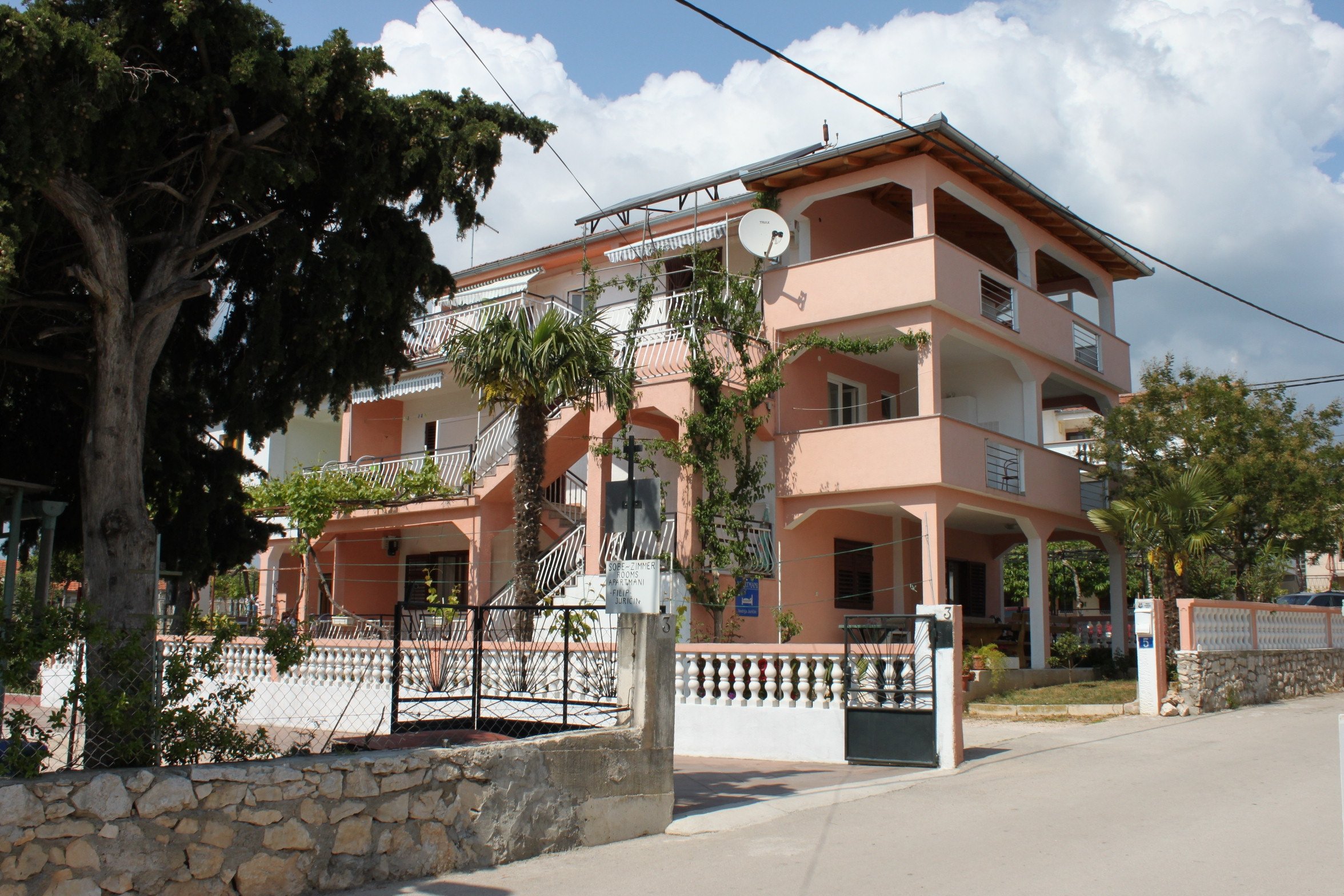 2-Zimmer-Ferienwohnung mit Terrasse Pakostane, Biograd A-6161-a