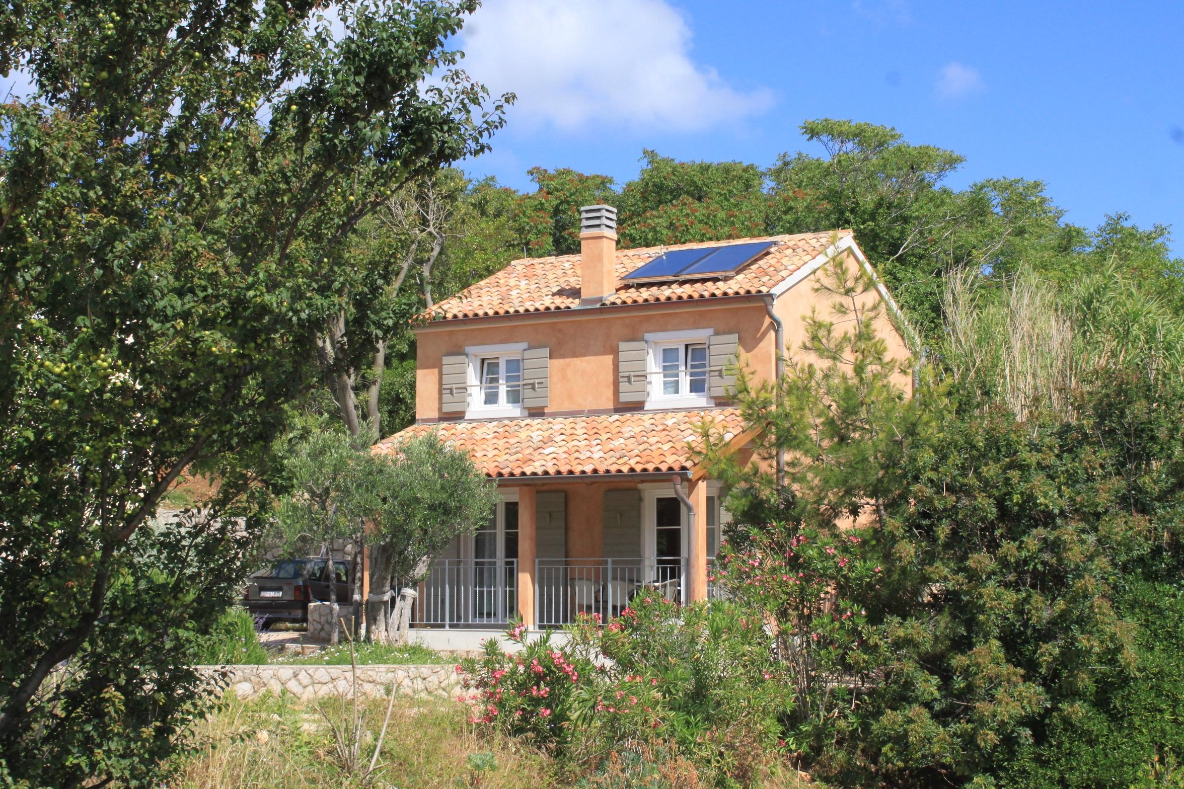 2-Zimmer-Haus mit Terrasse Nerezine, Losinj K-8016