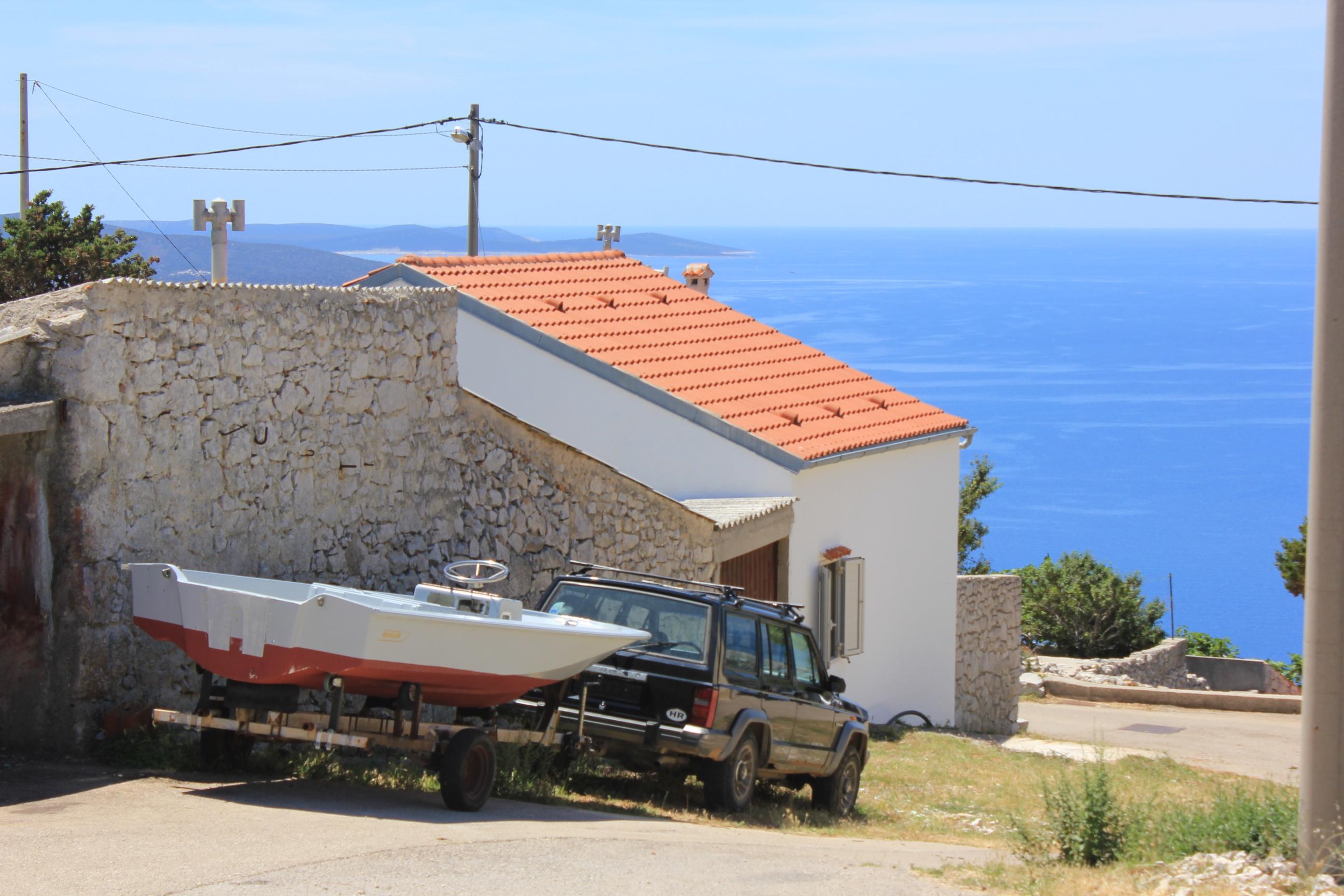 2-Zimmer-Haus mit Terrasse und Meerblick Ustrine, Cres K-8037