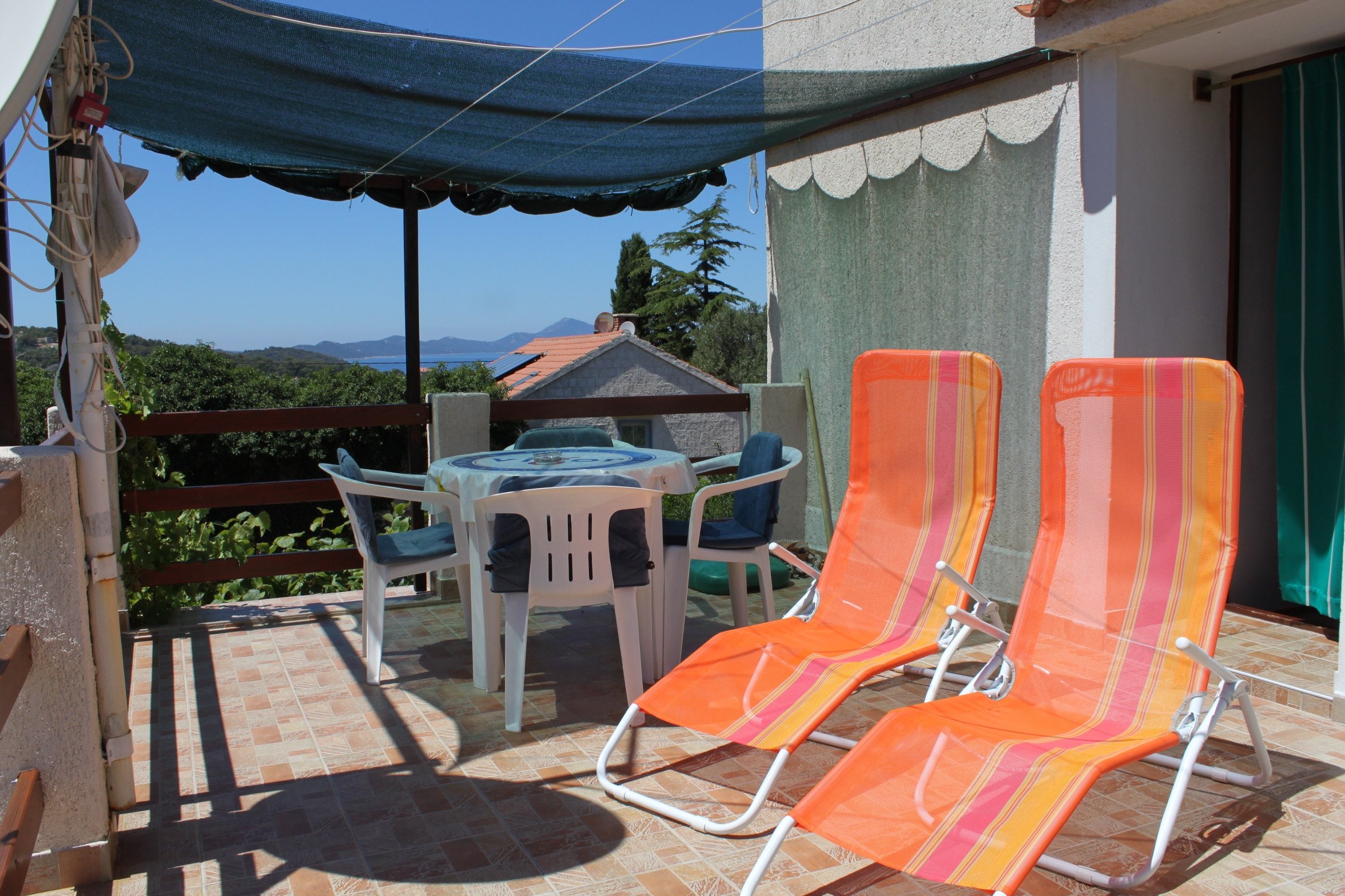 1-Zimmer-Ferienwohnung mit Terrasse und Meerblick Veli Losinj, Losinj