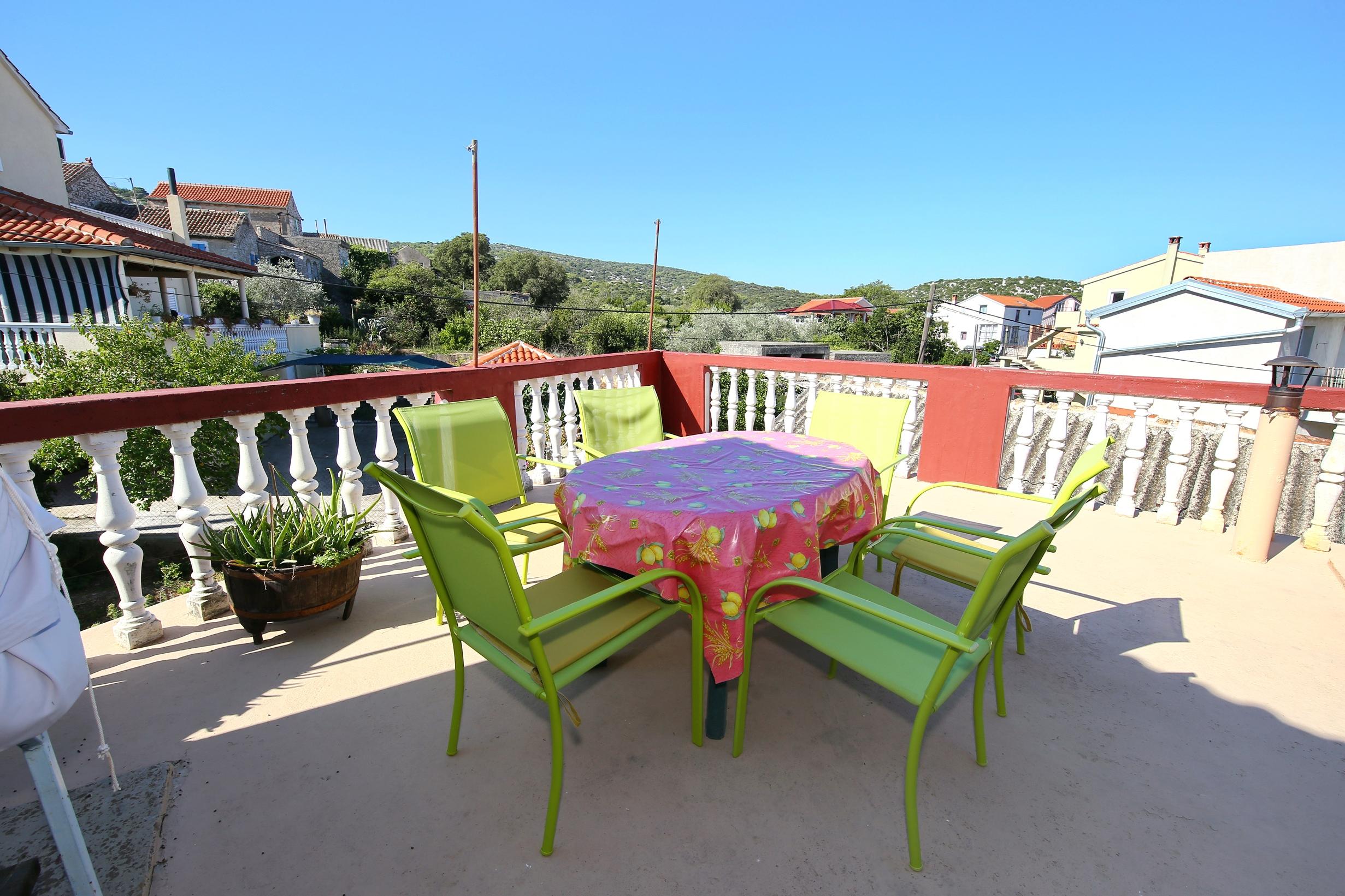 2-Zimmer-Ferienwohnung mit Terrasse und Meerblick Tkon, Pasman A-8411-
