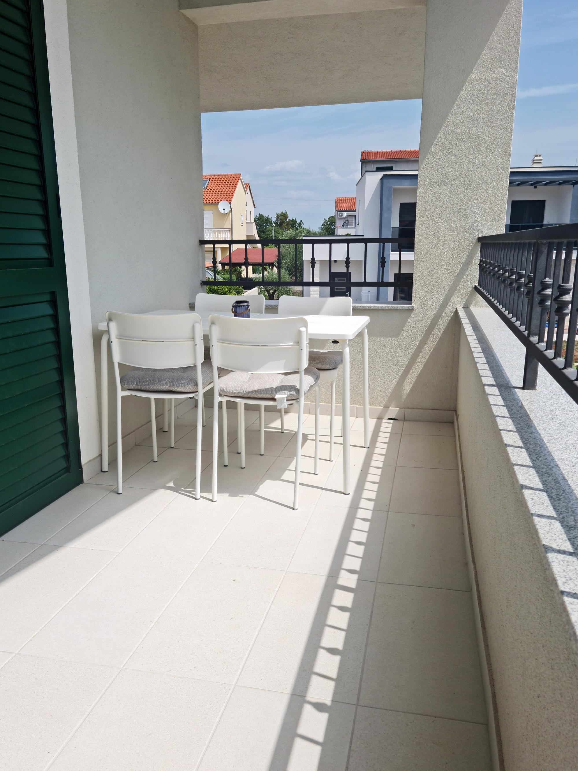 1-Zimmer-Ferienwohnung mit Terrasse Jadrija, Sibenik A-18976-a
