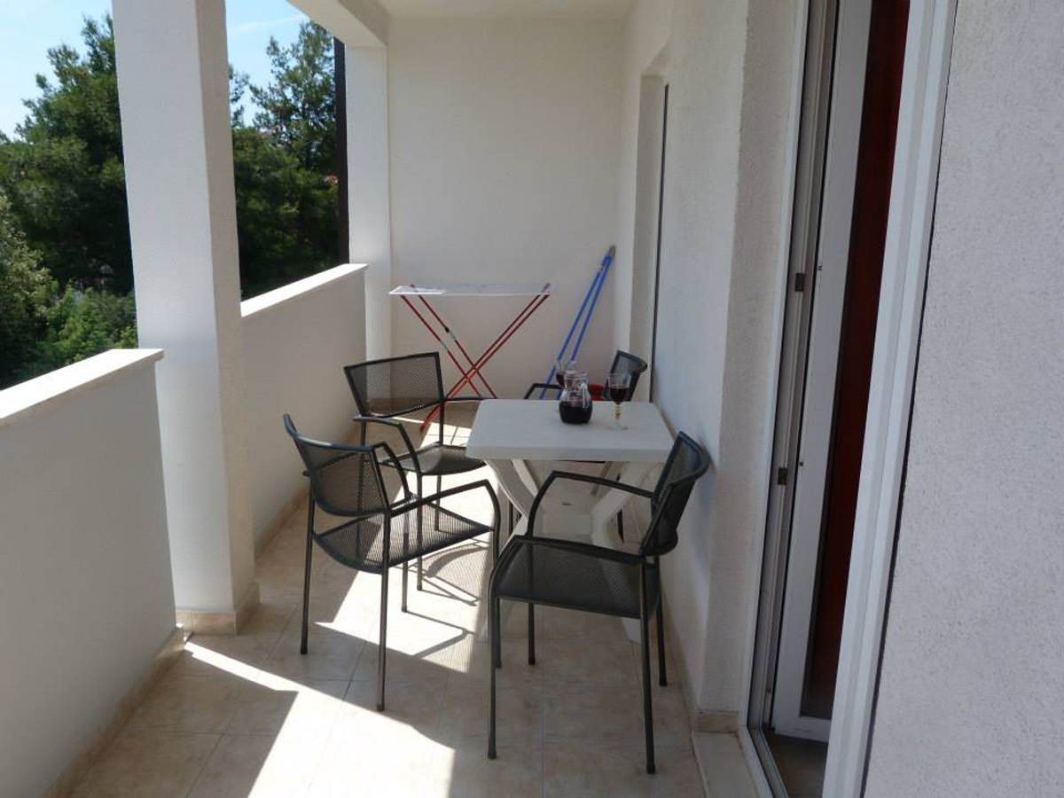 1-Zimmer-Ferienwohnung mit Terrasse und Meerblick Sevid, Trogir A-6024