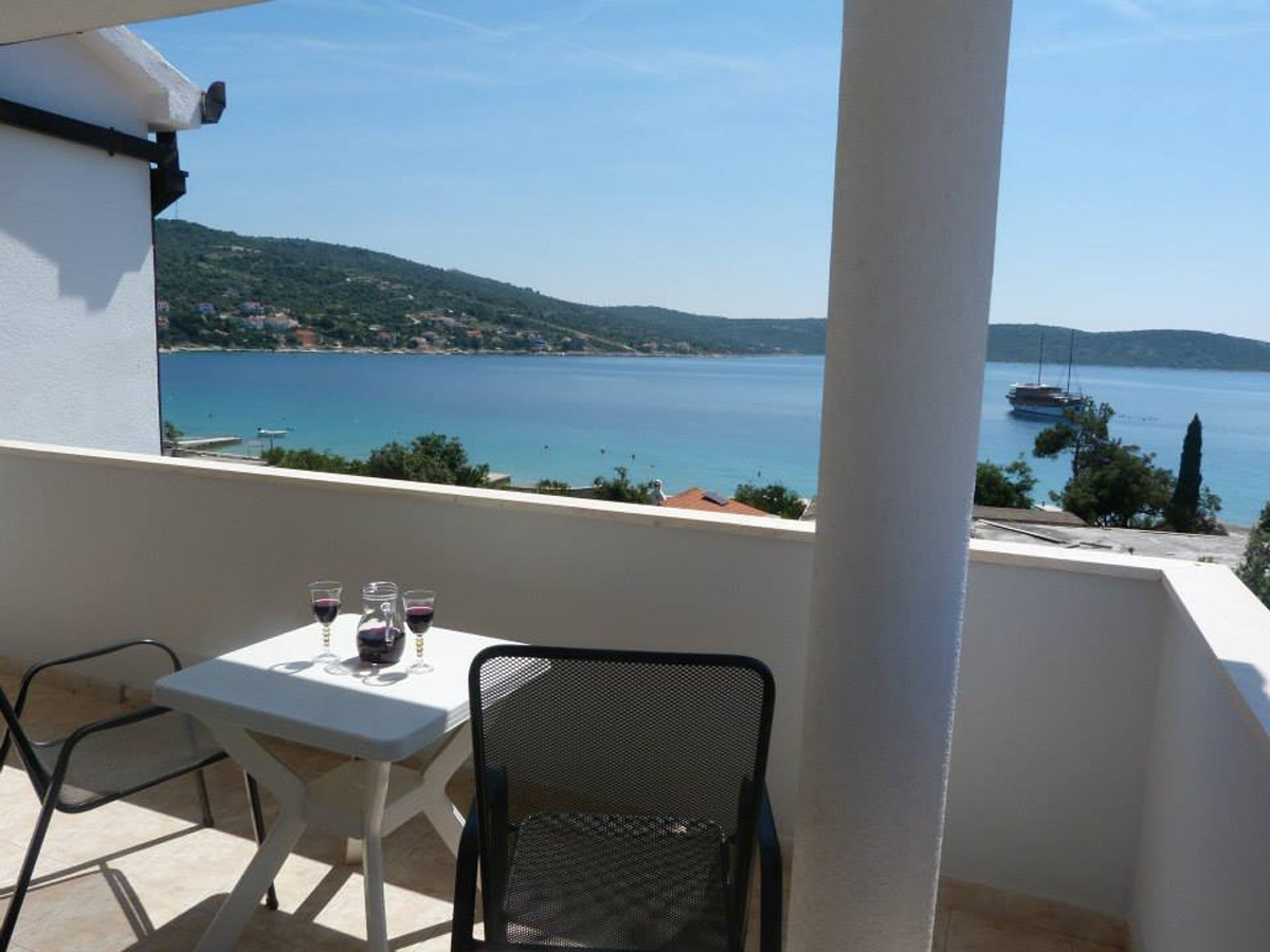 Studio Appartement mit Terrasse und Meerblick Sevid, Trogir AS-6024-a