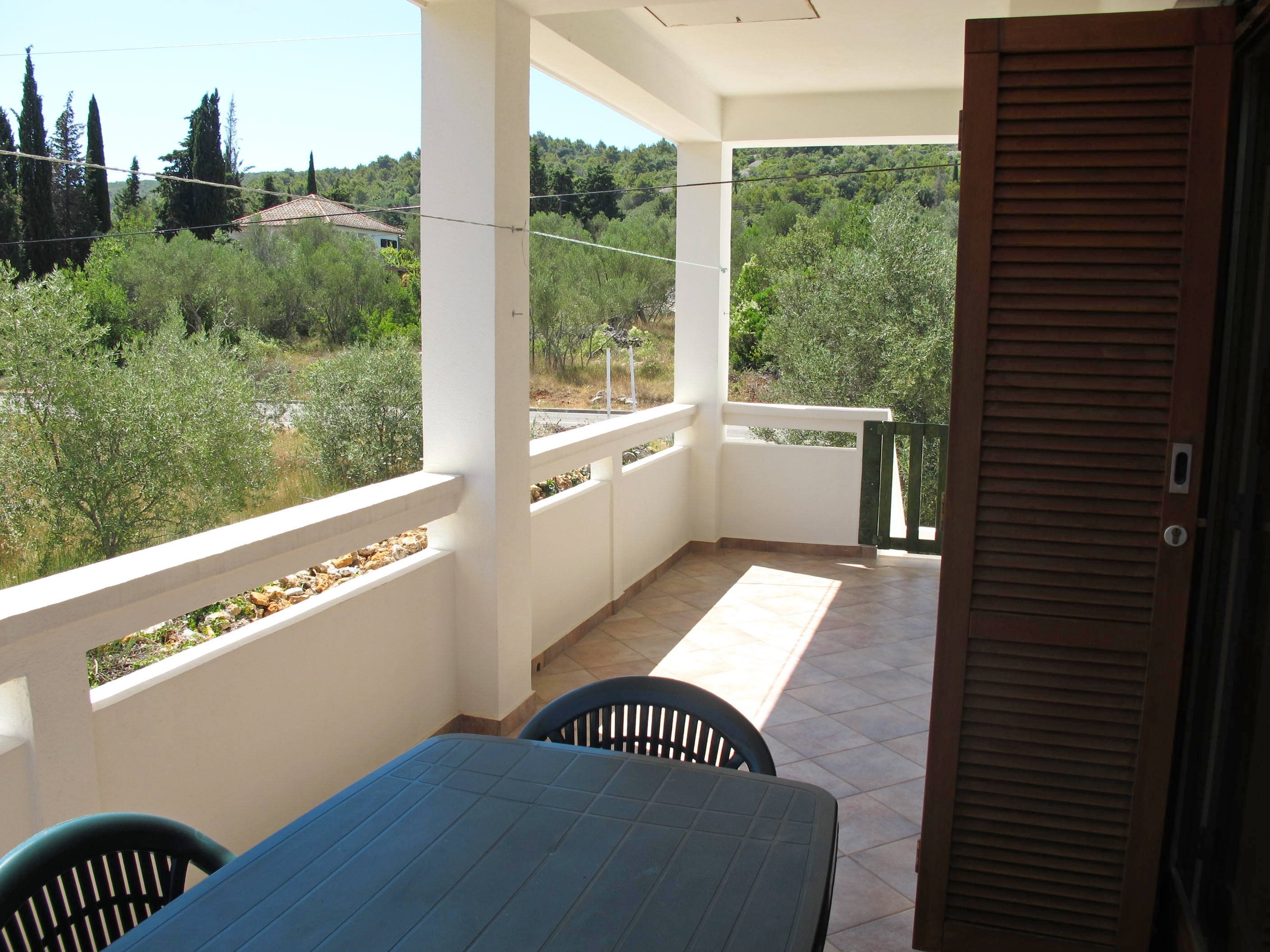 3-Zimmer-Ferienwohnung mit Terrasse Zdrelac, Pasman A-20583-a