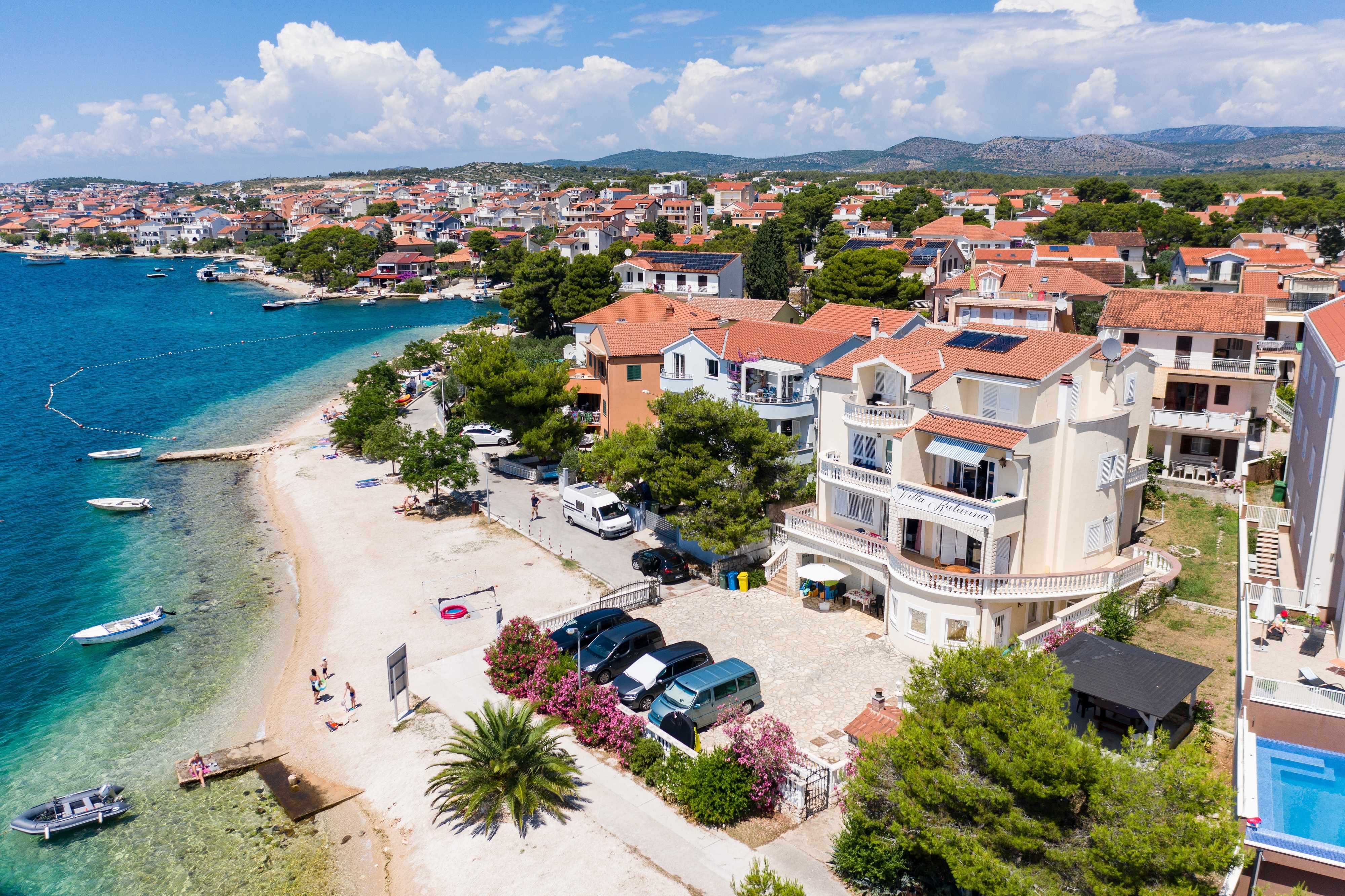 1-Zimmer-Ferienwohnung am Strand Brodarica, Sibenik A-15270-f