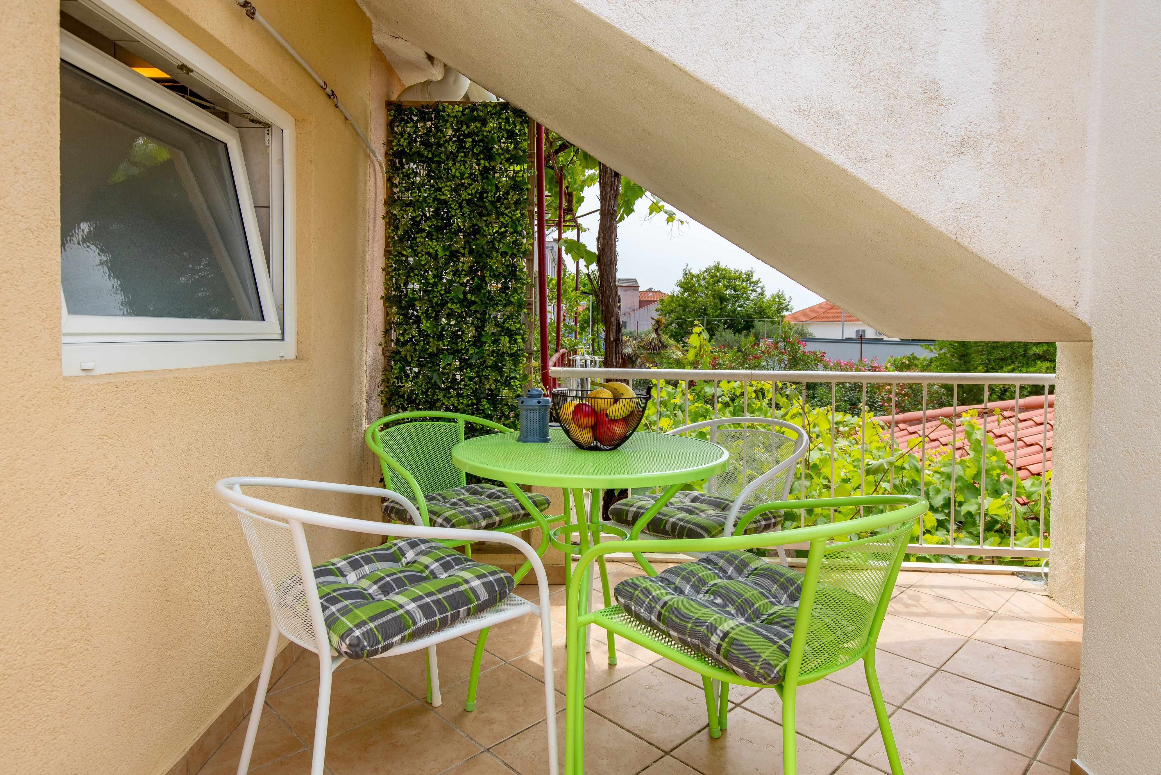 1-Zimmer-Ferienwohnung mit Terrasse Punat, Krk A-15451-a