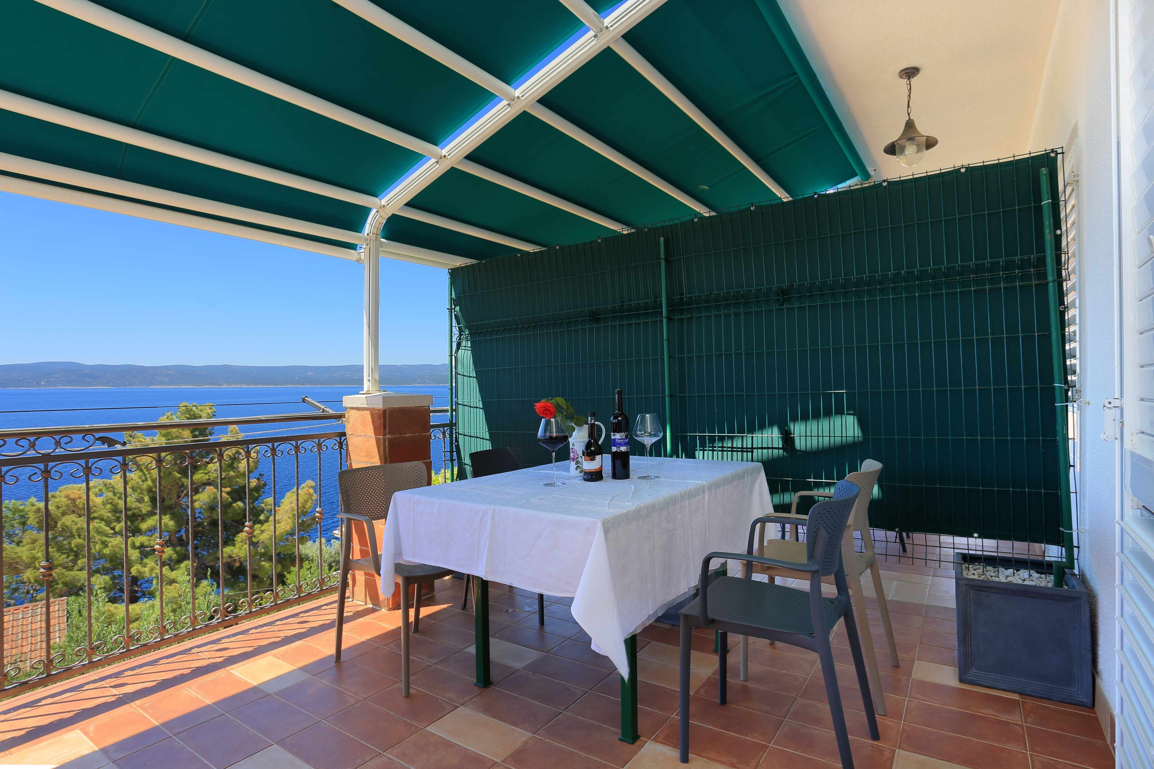 2-Zimmer-Ferienwohnung mit Terrasse und Meerblick Pisak, Omis A-16239-