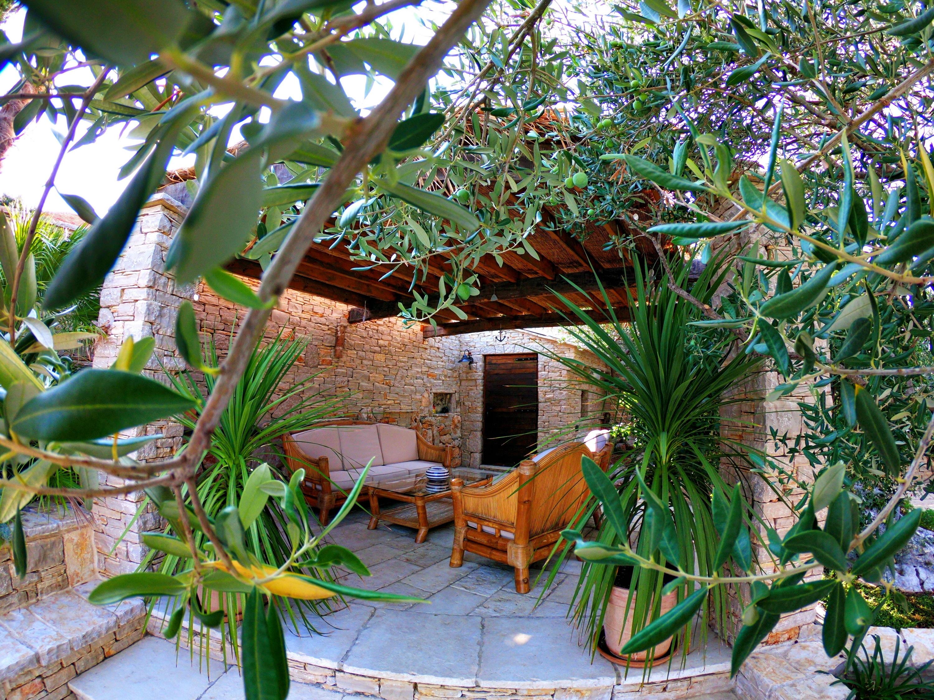 2-Zimmer-Ferienwohnung mit Terrasse und Meerblick Murter A-16655-g