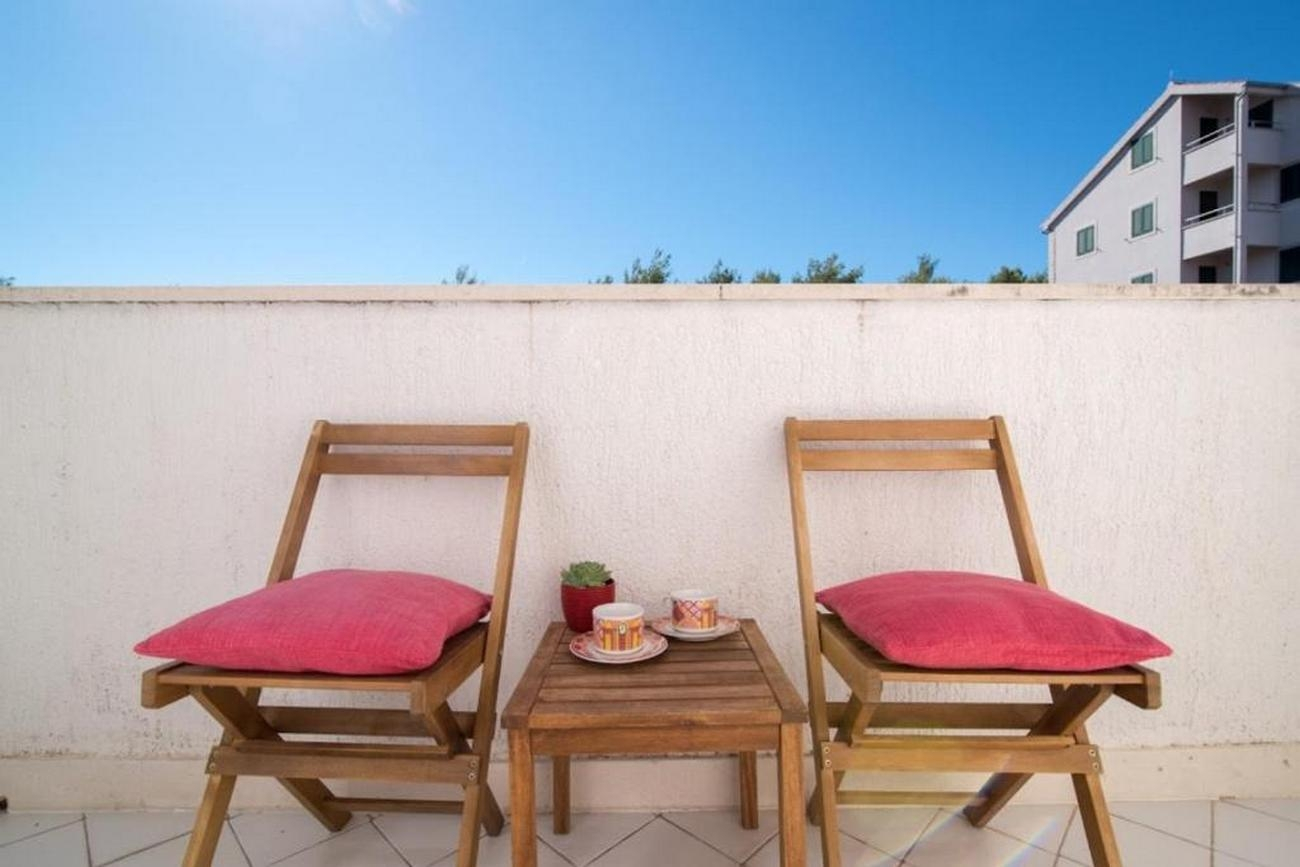 1-Zimmer-Ferienwohnung mit Terrasse Supetar, Brac A-16774-a