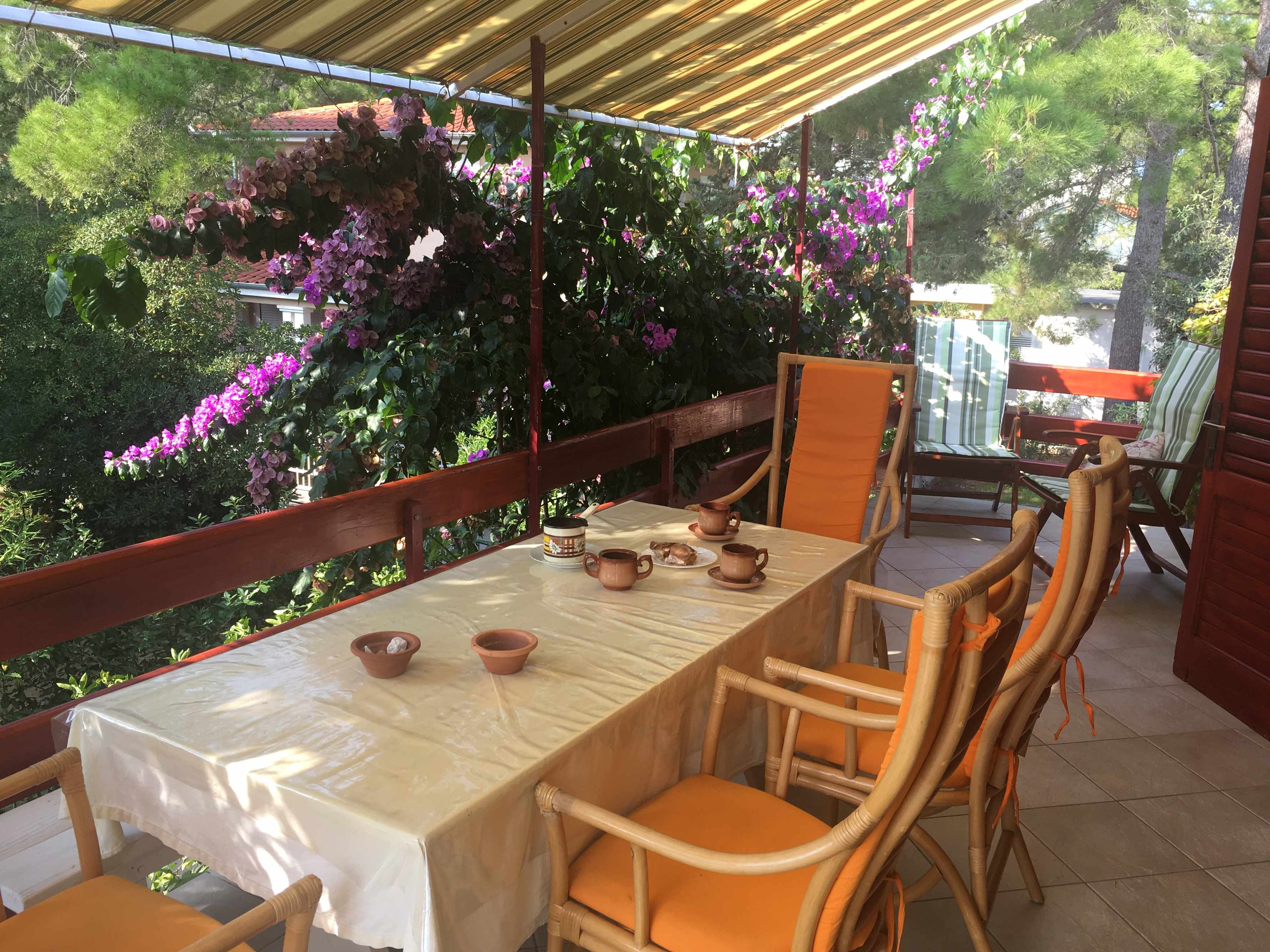 3-Zimmer-Ferienwohnung mit Terrasse Petrcane, Zadar A-16828-a