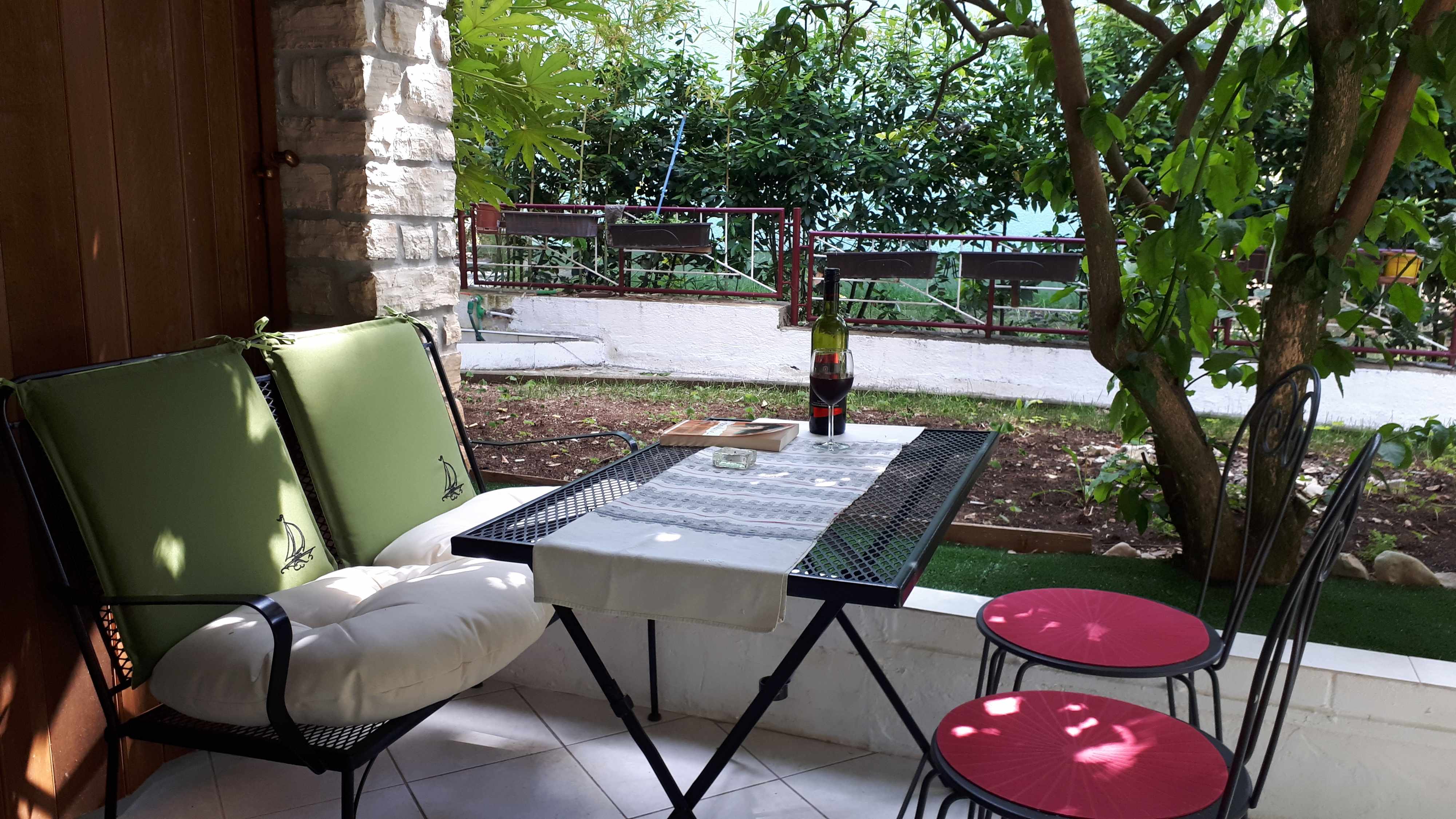 1-Zimmer-Ferienwohnung mit Terrasse Petrcane, Zadar A-16828-c