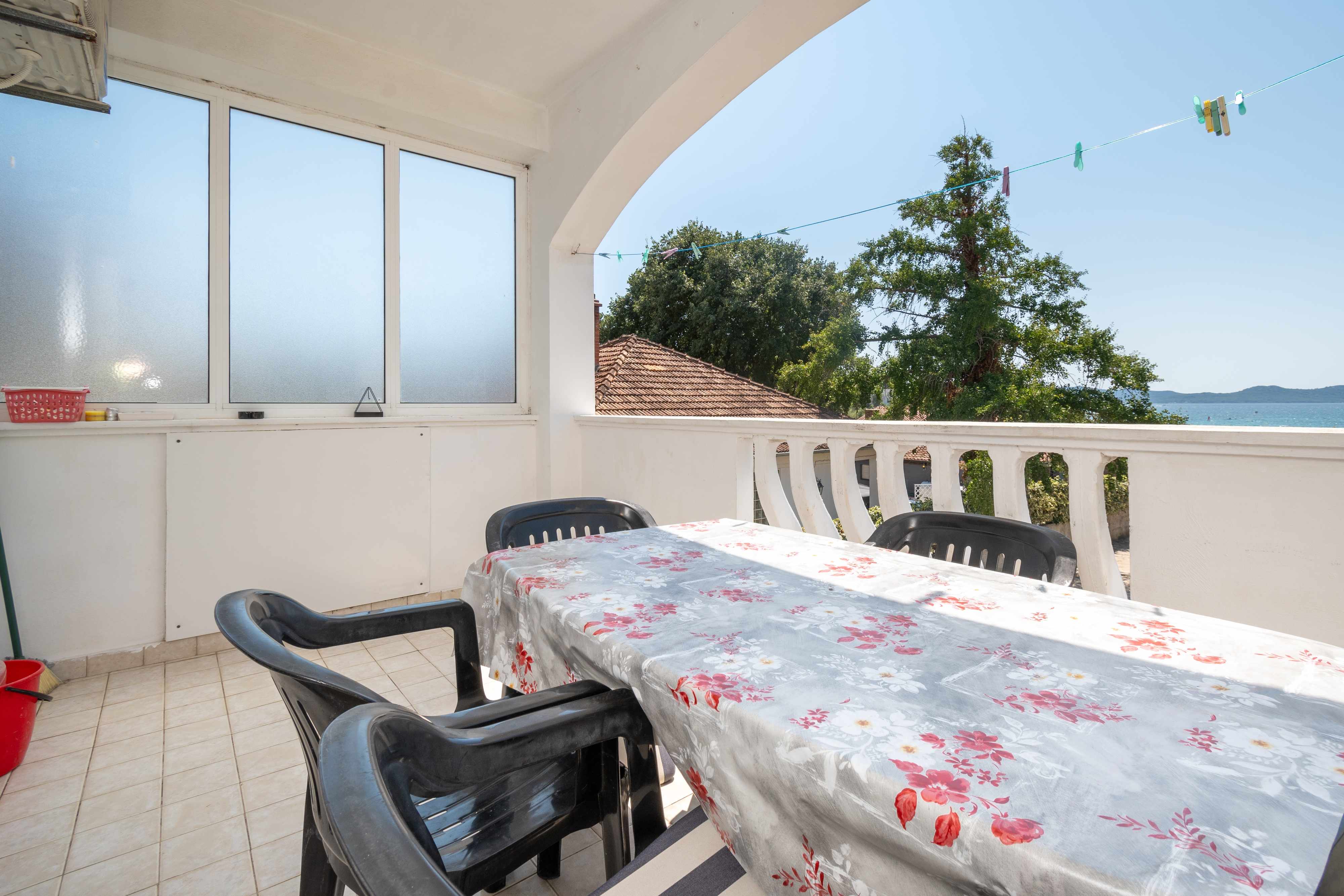 2-Zimmer-Ferienwohnung am Strand Zadar - Diklo, Zadar A-20894-c