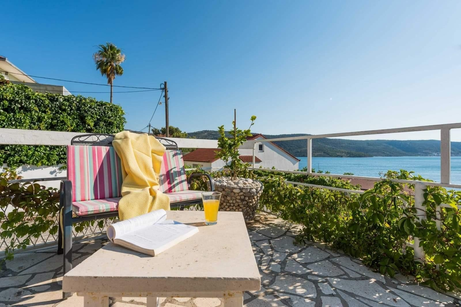 Studio Appartement mit Terrasse und Meerblick Poljica, Trogir AS-21041