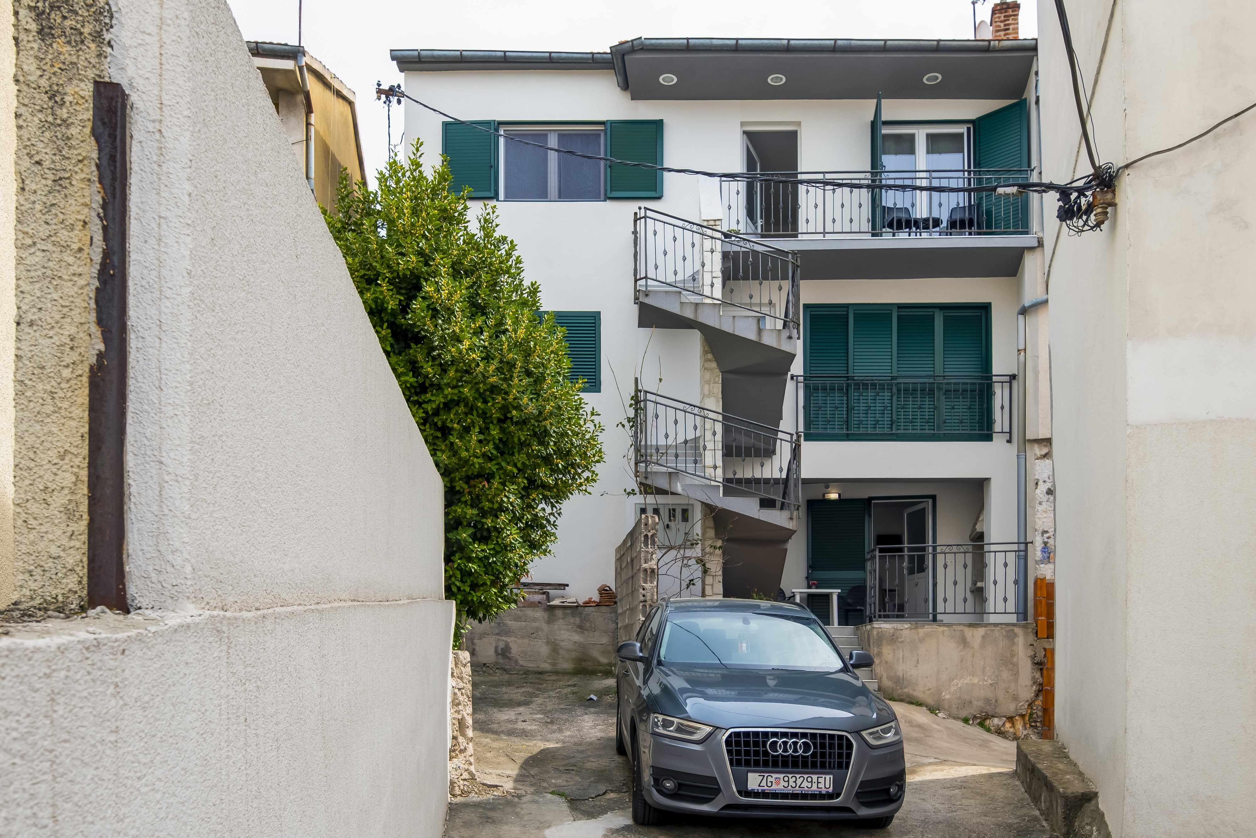 1-Zimmer-Ferienwohnung mit Terrasse Sibenik A-21075-b
