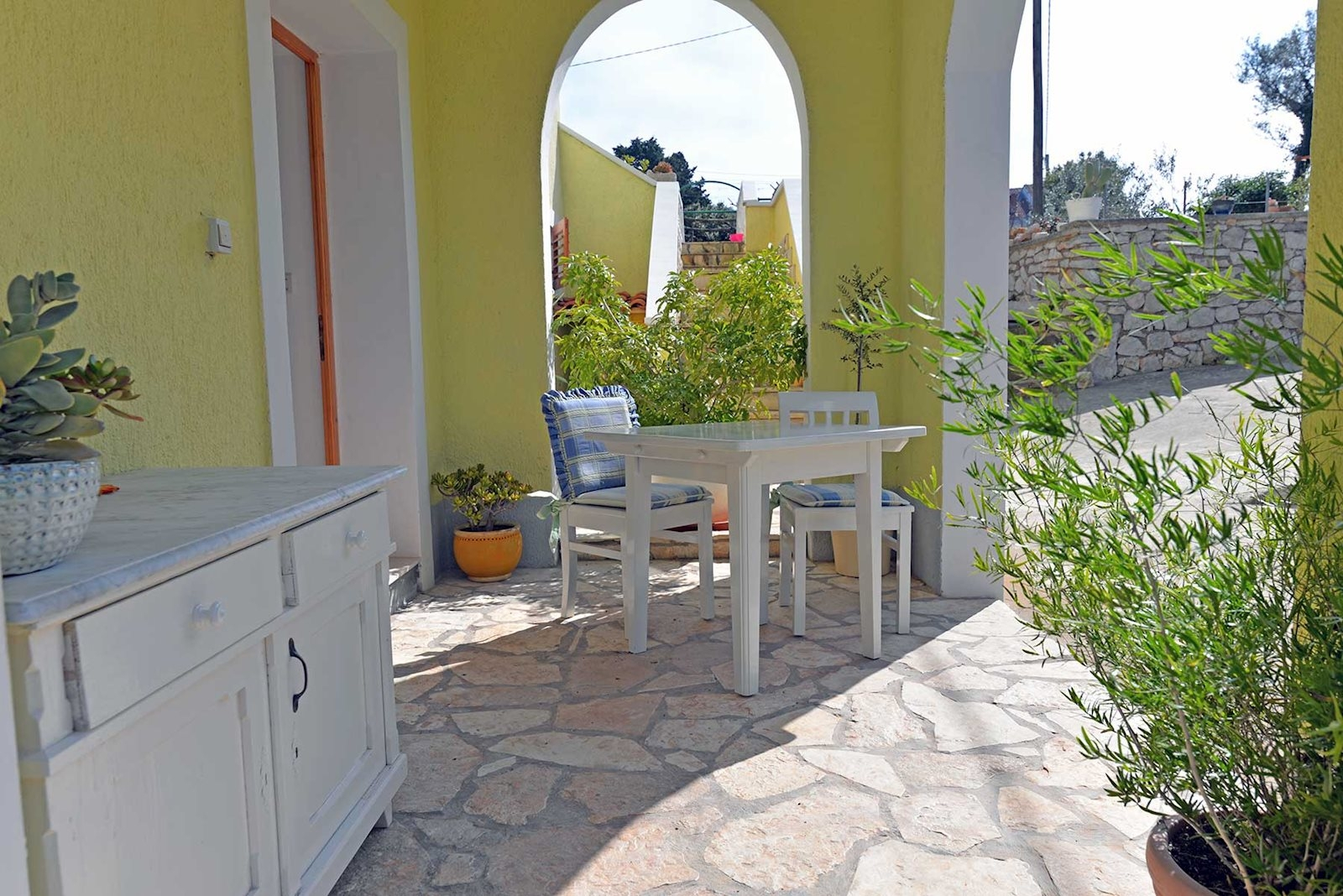 Studio Appartement mit Terrasse Veli Losinj, Losinj AS-21185-d