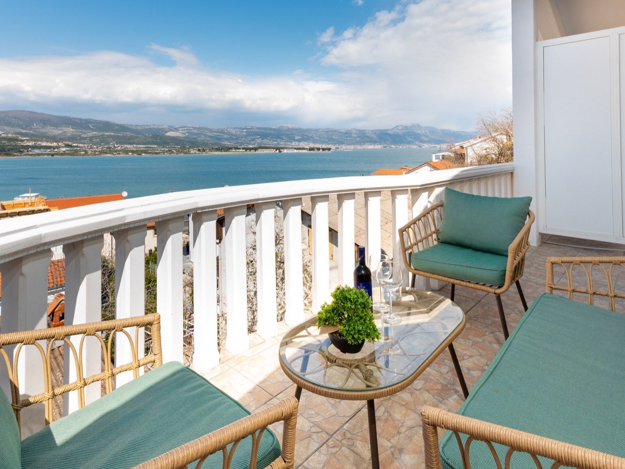 1-Zimmer-Ferienwohnung mit Balkon und Meerblick Mastrinka (Ciovo) A-22