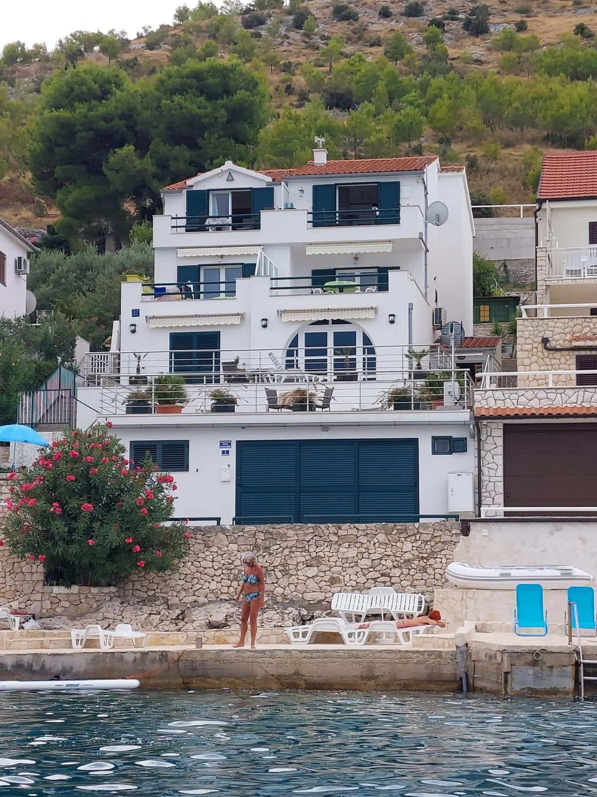 1-Zimmer-Ferienwohnung am Strand Sparadici, Sibenik A-23591-c