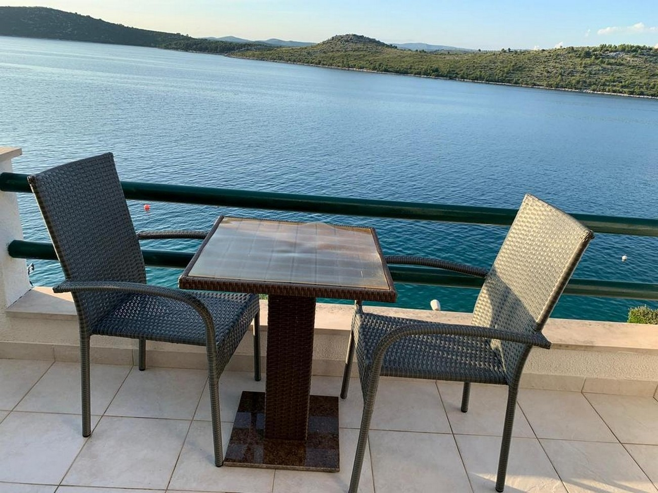 1-Zimmer-Ferienwohnung am Strand Sparadici, Sibenik A-23591-d
