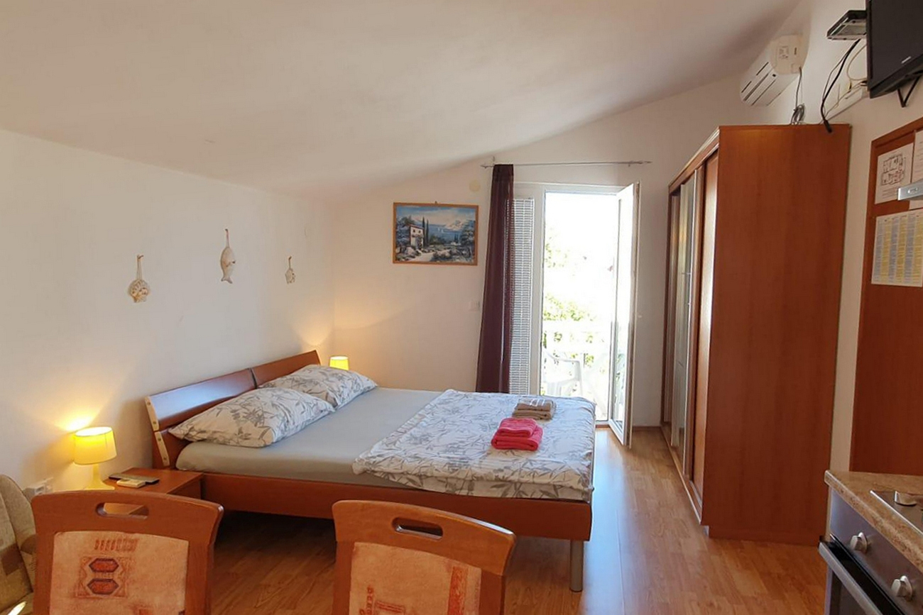 Studio Appartement mit Balkon und Meerblick Tisno, Murter AS-23720-a