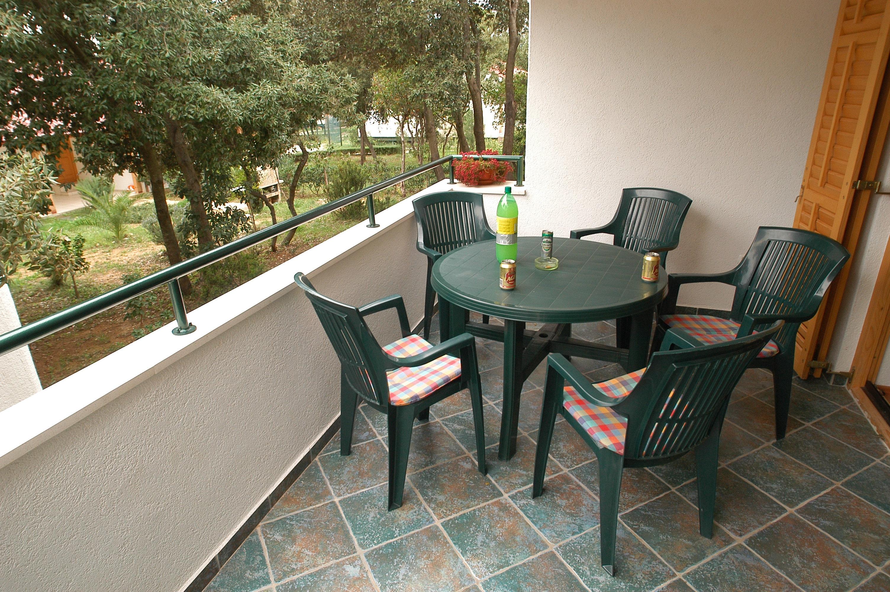 2-Zimmer-Ferienwohnung mit Terrasse Petrcane, Zadar A-6334-b