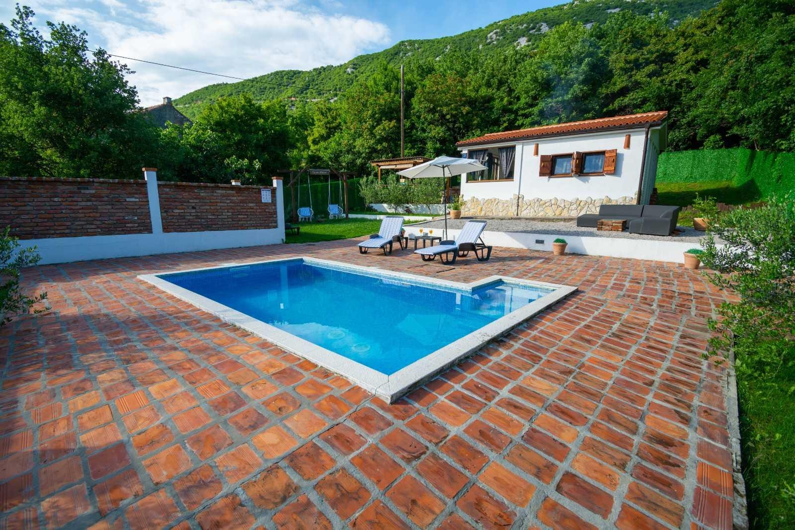 2-Zimmer-Haus mit Terrasse Smrika, Kraljevica K-24407