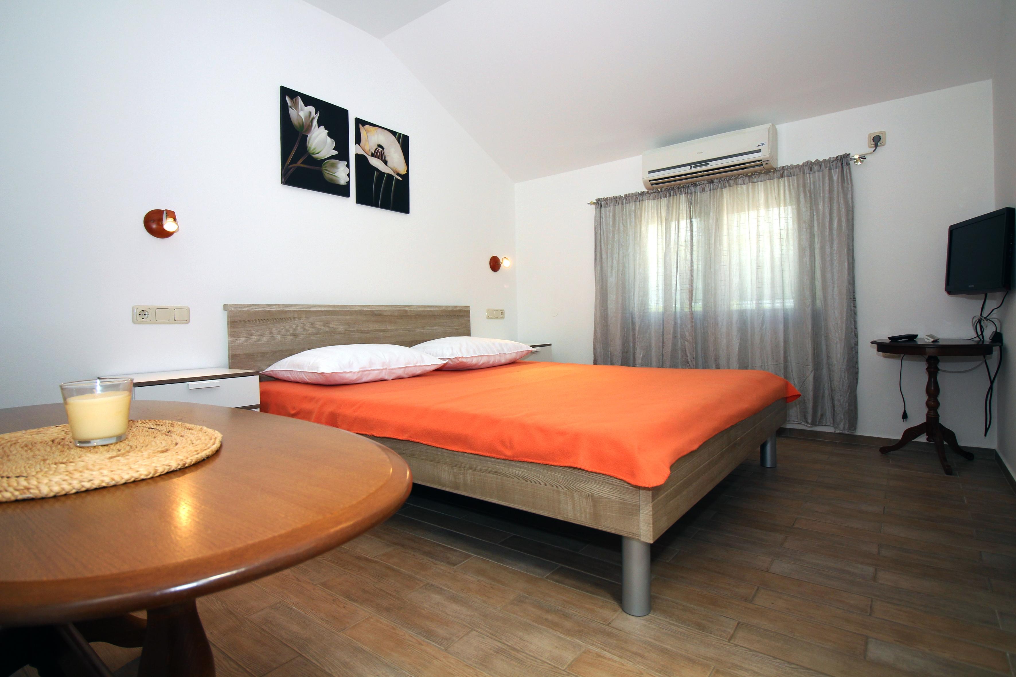 Studio Appartement mit Balkon und Meerblick Tisno, Murter AS-5106-a