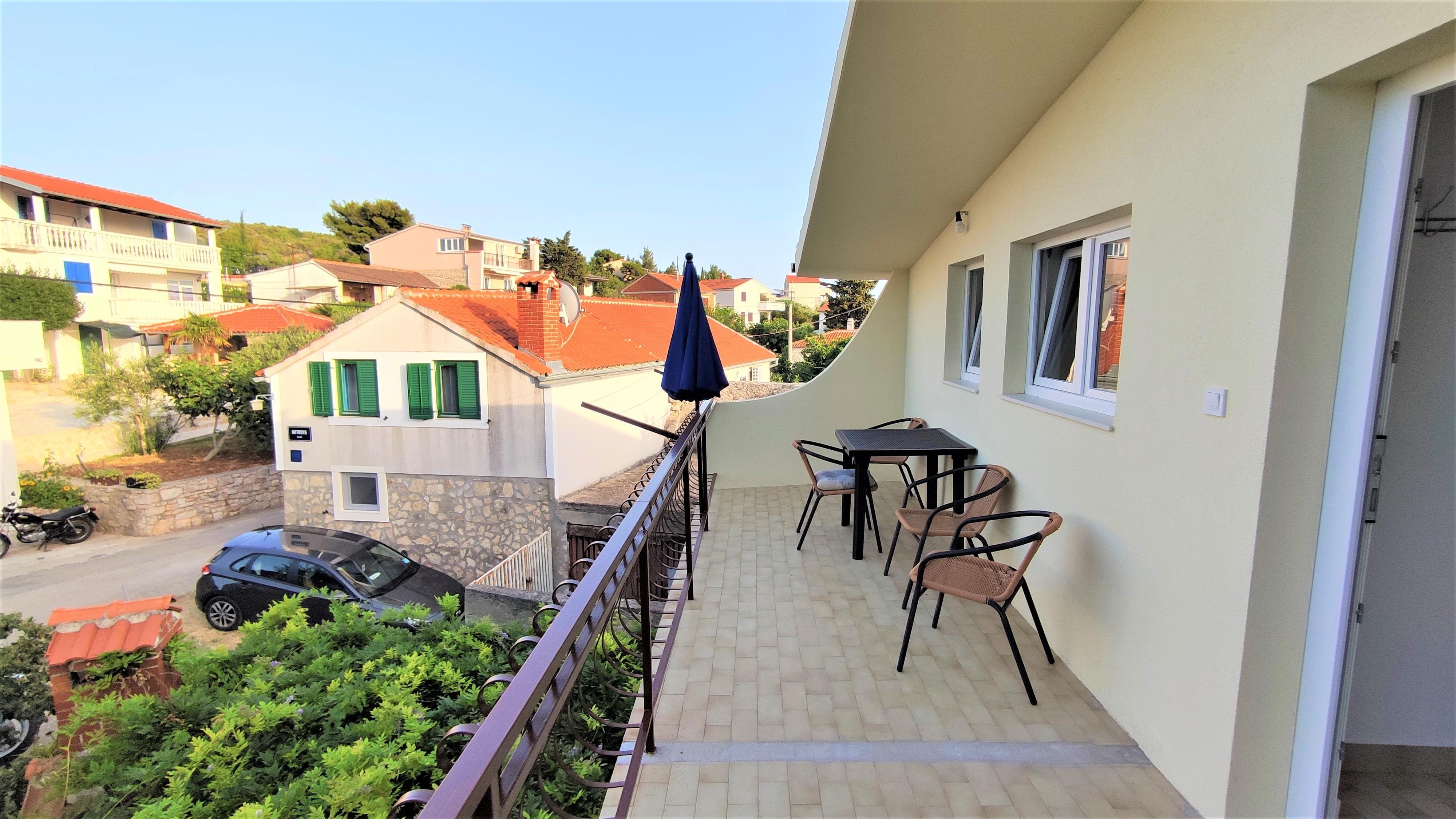 2-Zimmer-Ferienwohnung mit Terrasse Murter A-5150-b