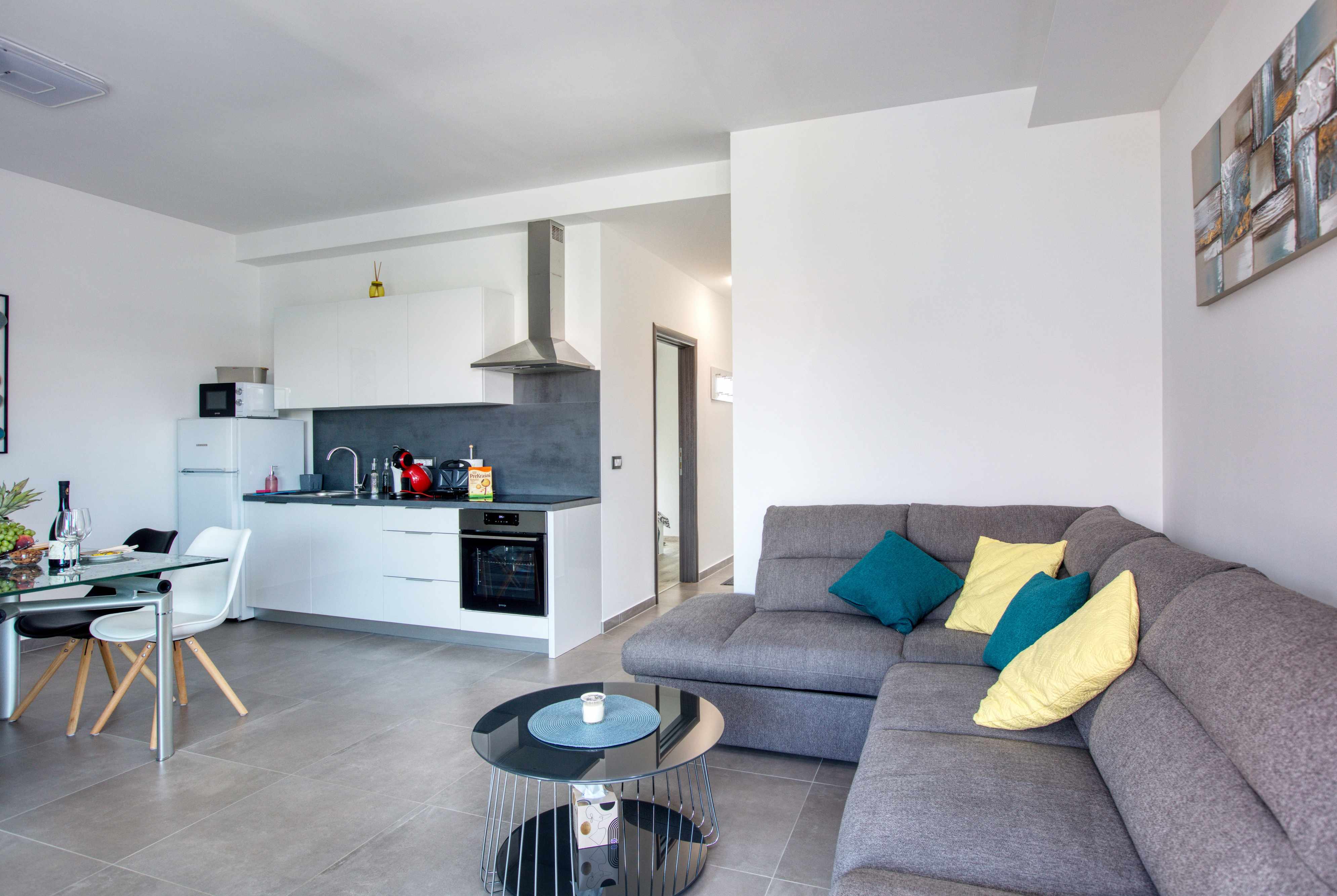 1-Zimmer-Ferienwohnung mit Terrasse und Meerblick Betina, Murter A-204