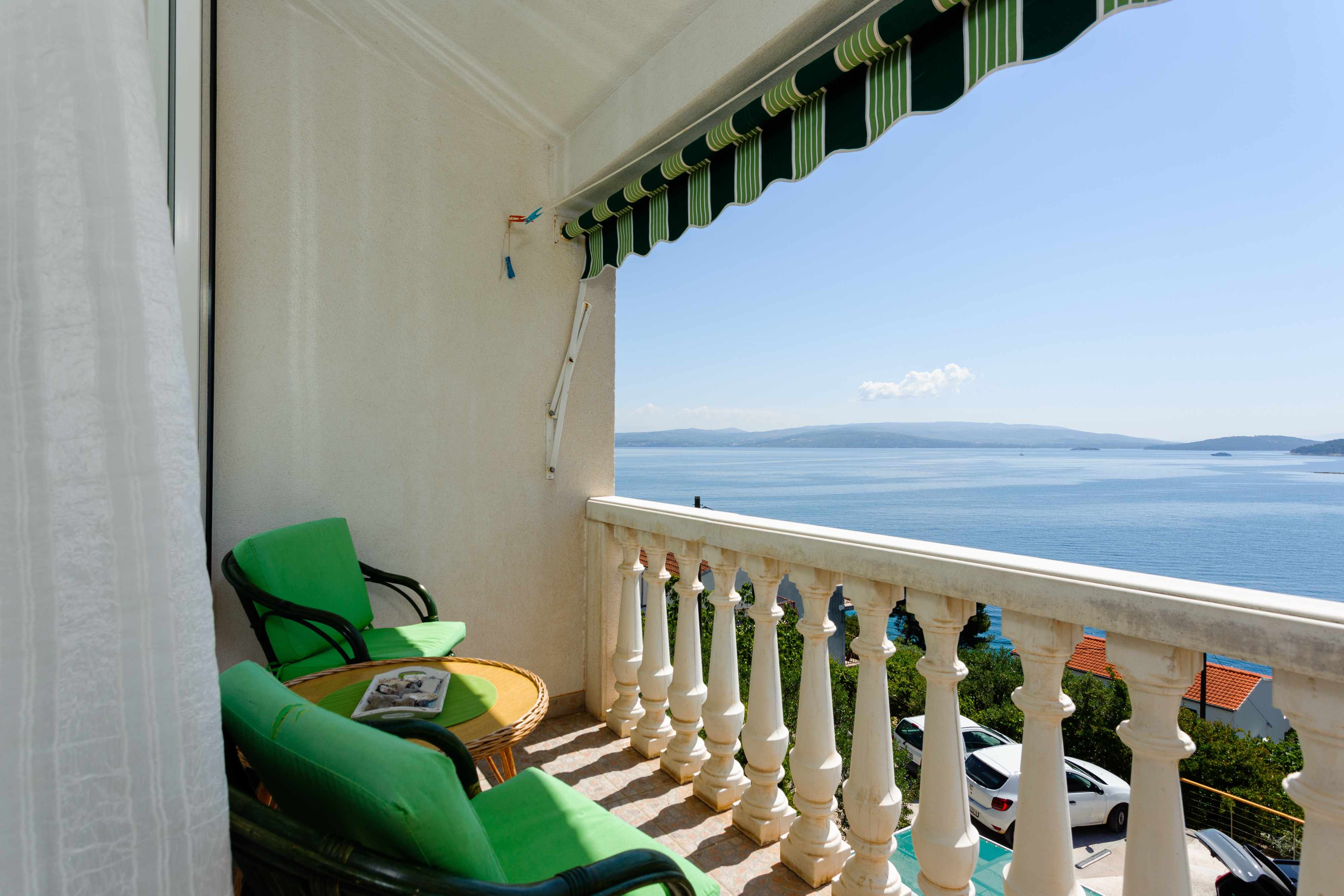 1-Zimmer-Ferienwohnung mit Balkon und Meerblick Bucht Gornja Krusica,