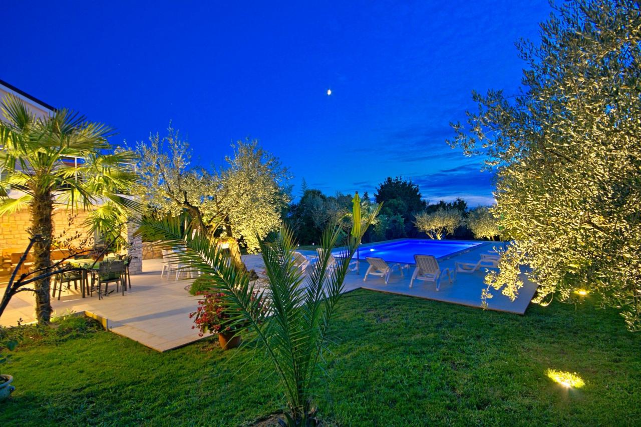 Ferienwohnung mit Pool, 2 Personen, 300 m vom Strand