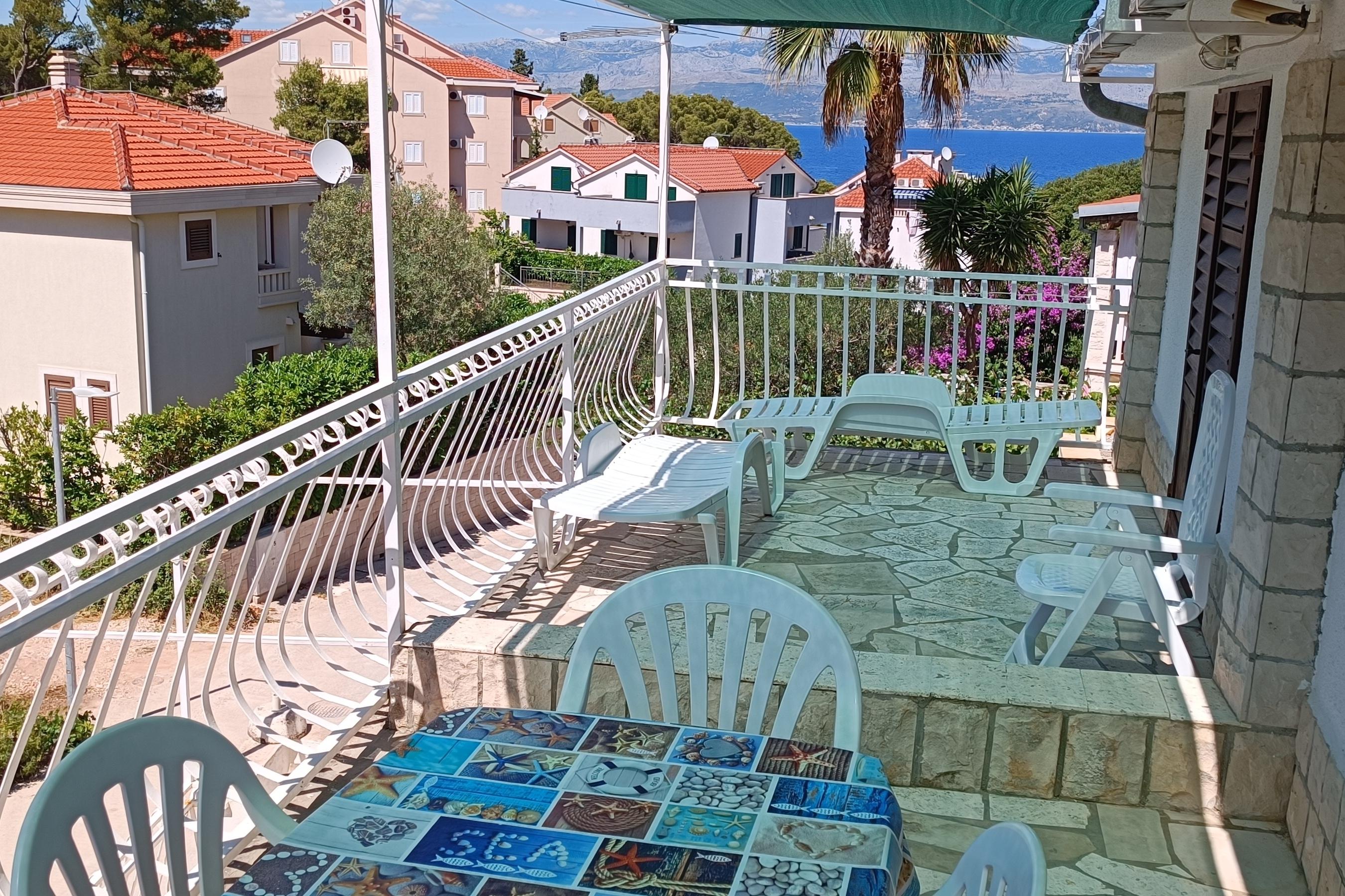 2-Zimmer-Ferienwohnung mit Terrasse und Meerblick Sutivan (Brac) A-214