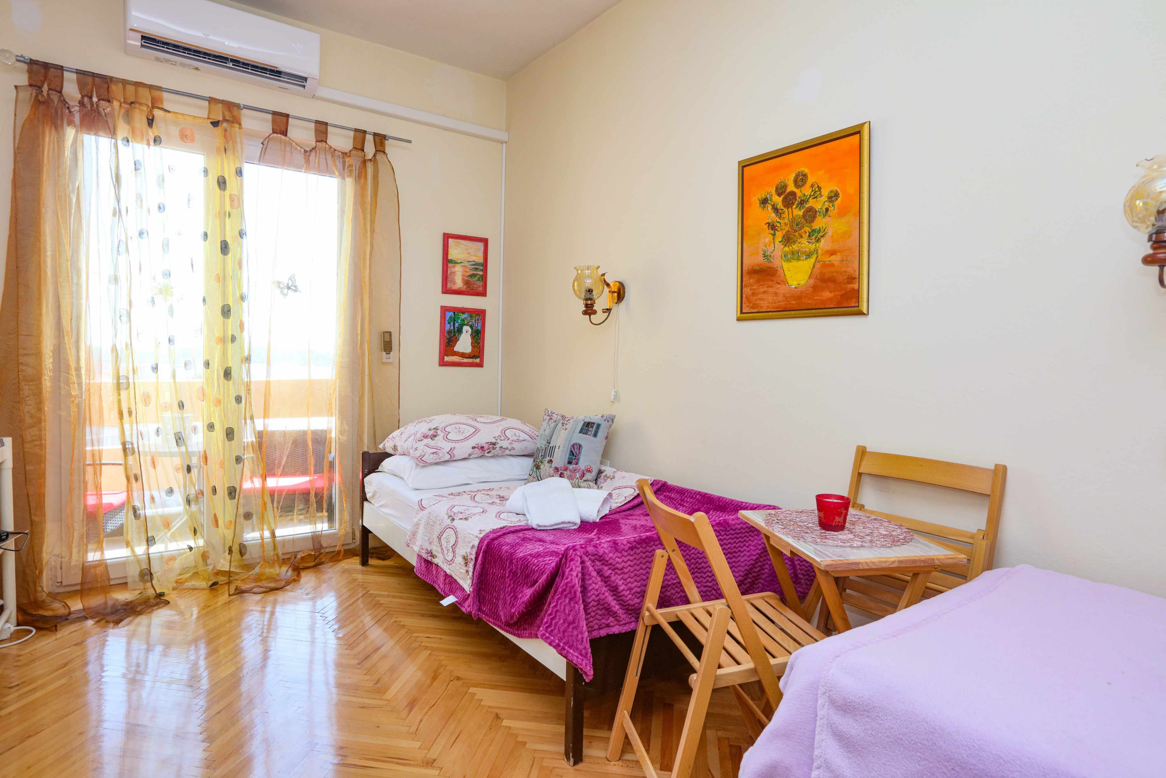 1-Zimmer-Ferienwohnung mit Balkon und Meerblick Sibenik A-24719-a
