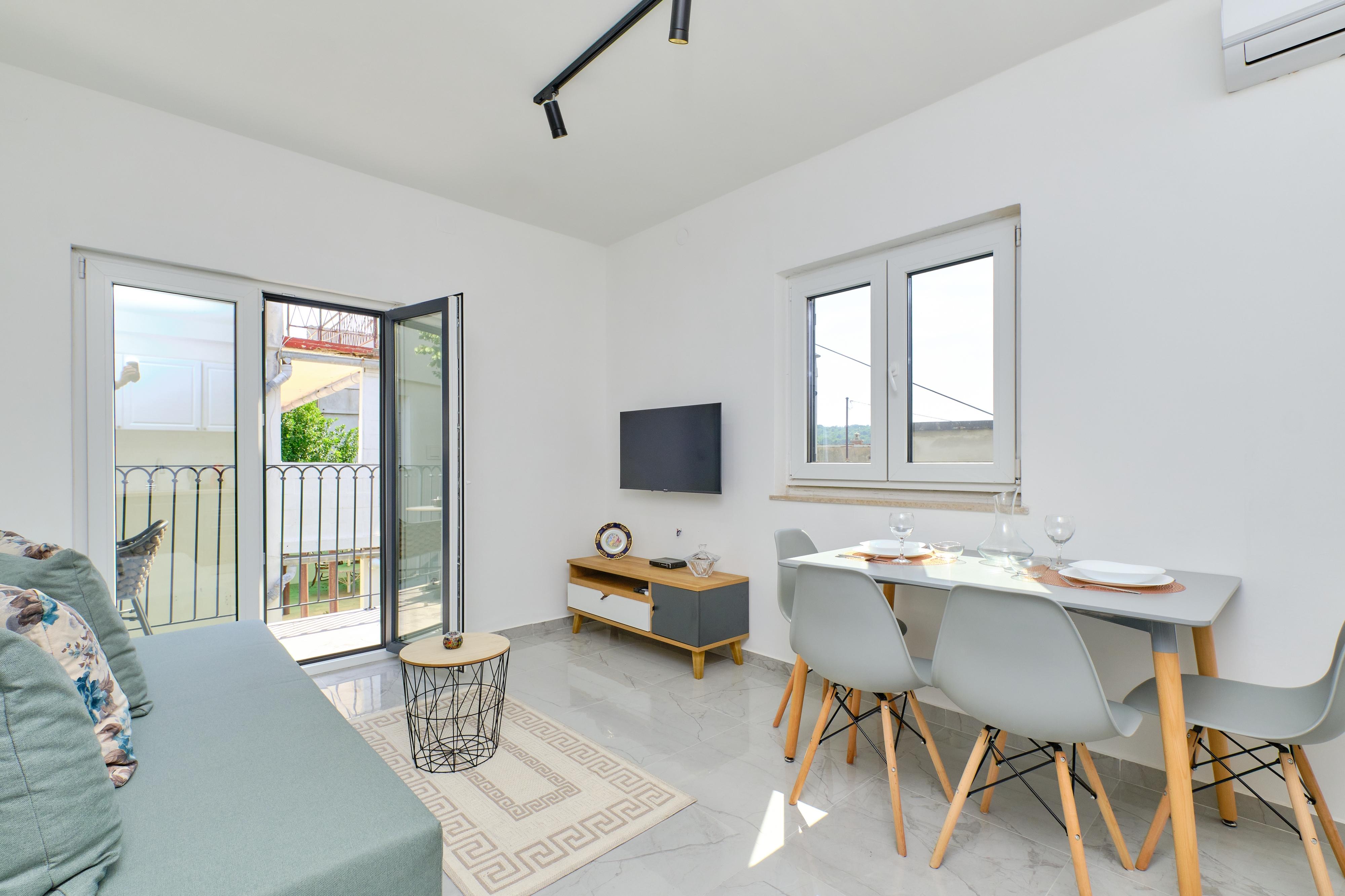1-Zimmer-Ferienwohnung mit Balkon Mali Losinj, Losinj A-21616-a