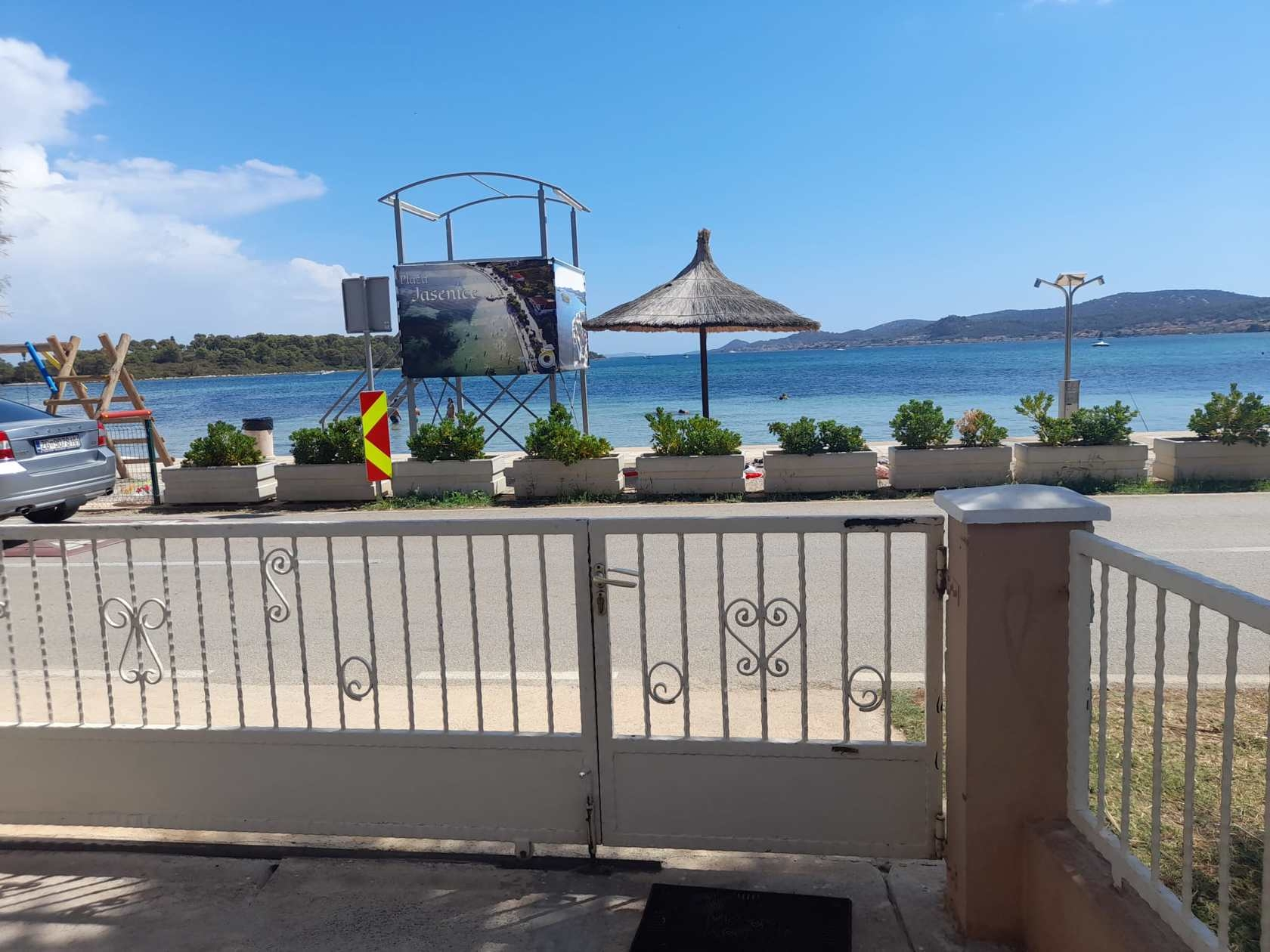 2-Zimmer-Ferienwohnung am Strand Pasman A-21622-a