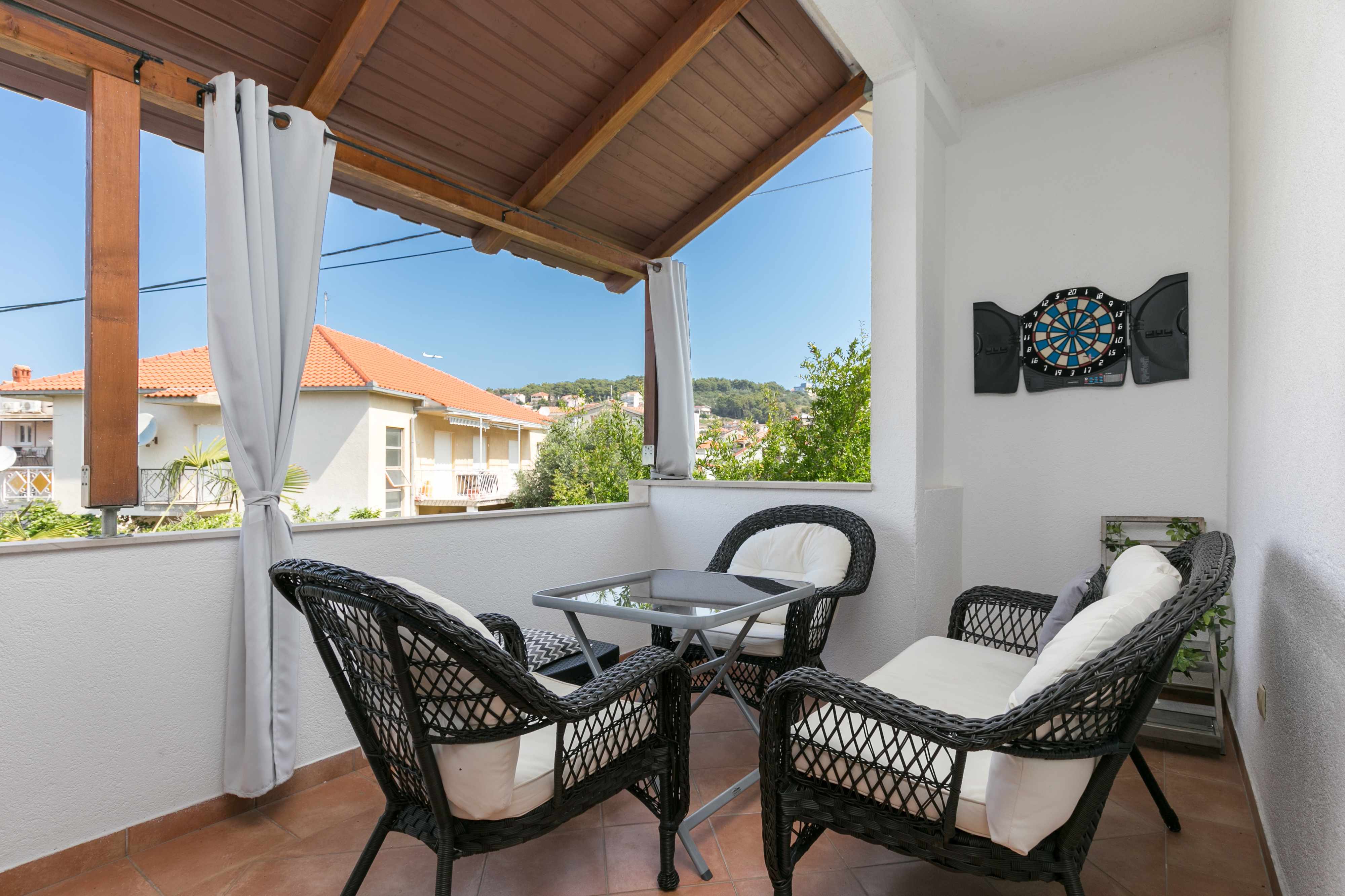 1-Zimmer-Ferienwohnung mit Terrasse und Meerblick Okrug Gornji, Ciovo