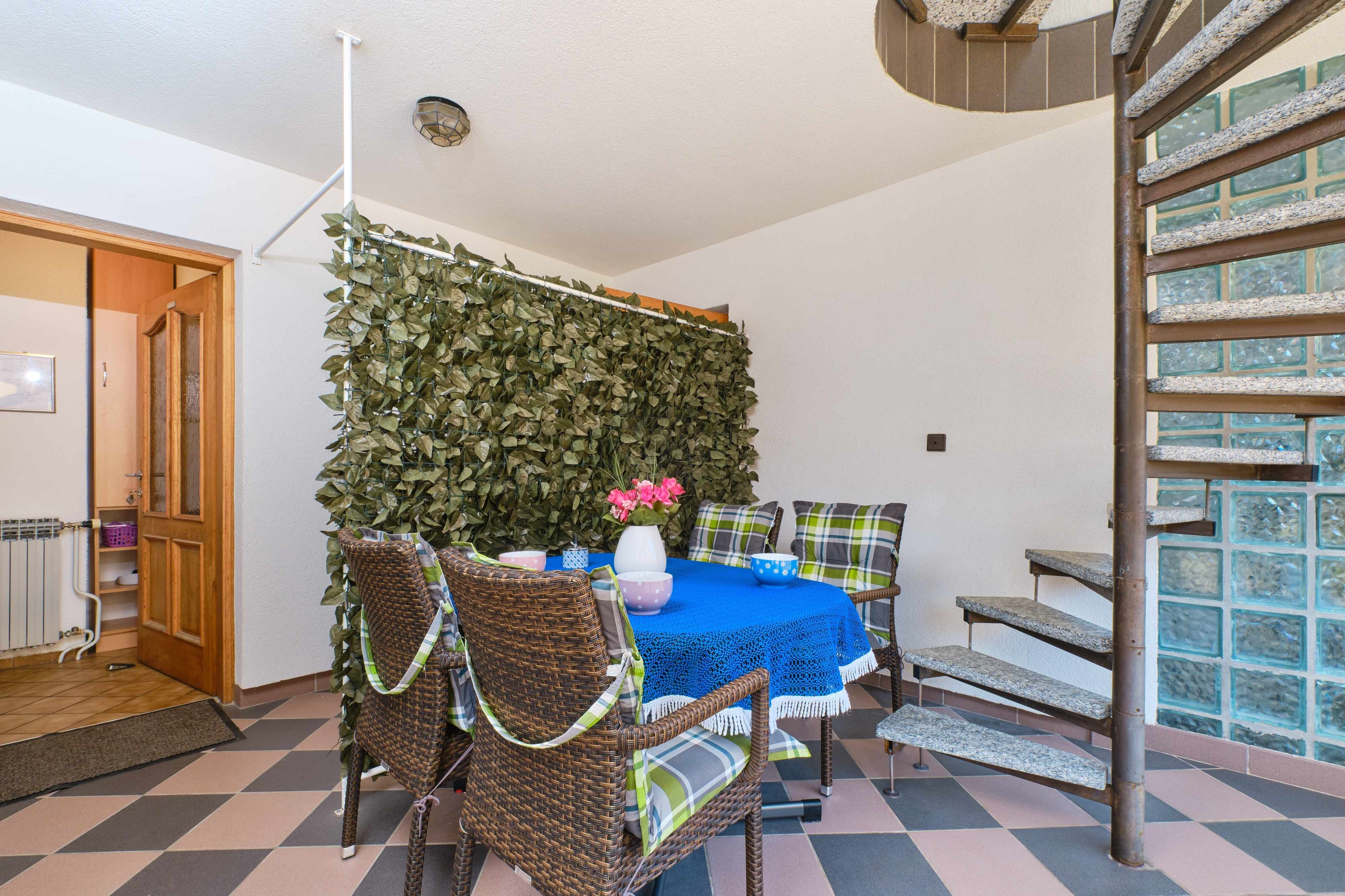 2-Zimmer-Ferienwohnung mit Terrasse Mali Losinj A-23160-b