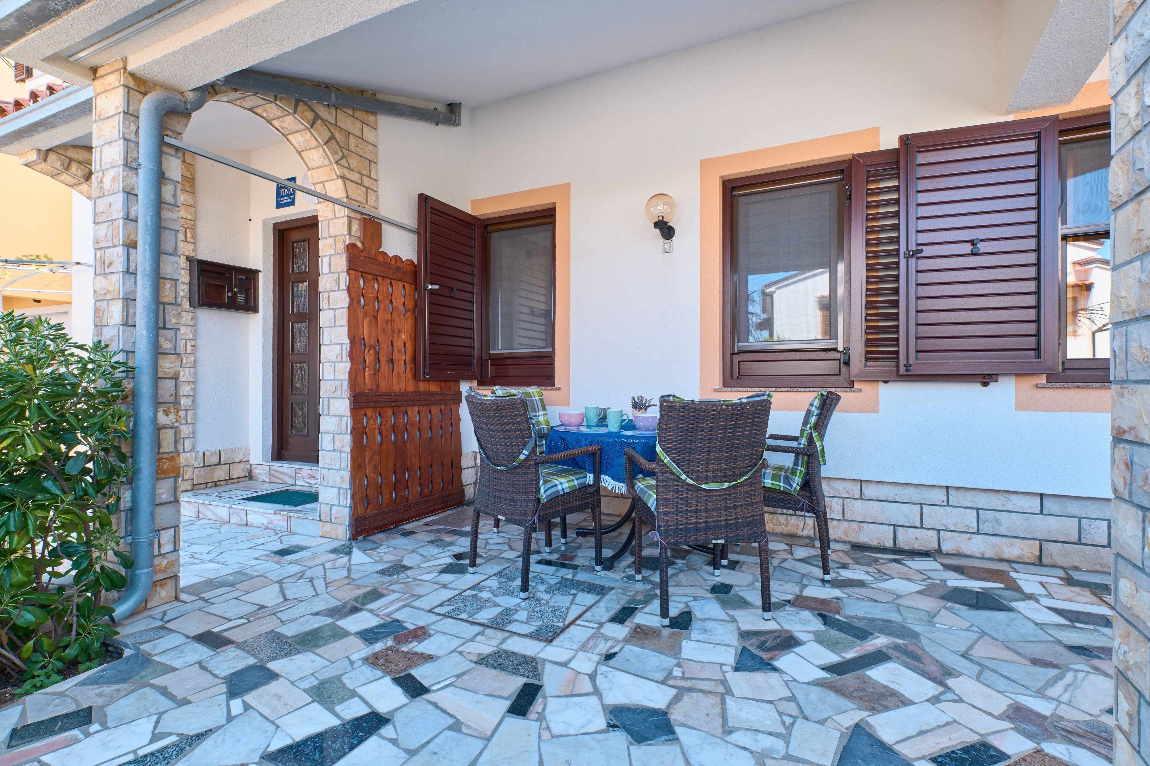2-Zimmer-Ferienwohnung mit Terrasse Mali Losinj A-23160-c