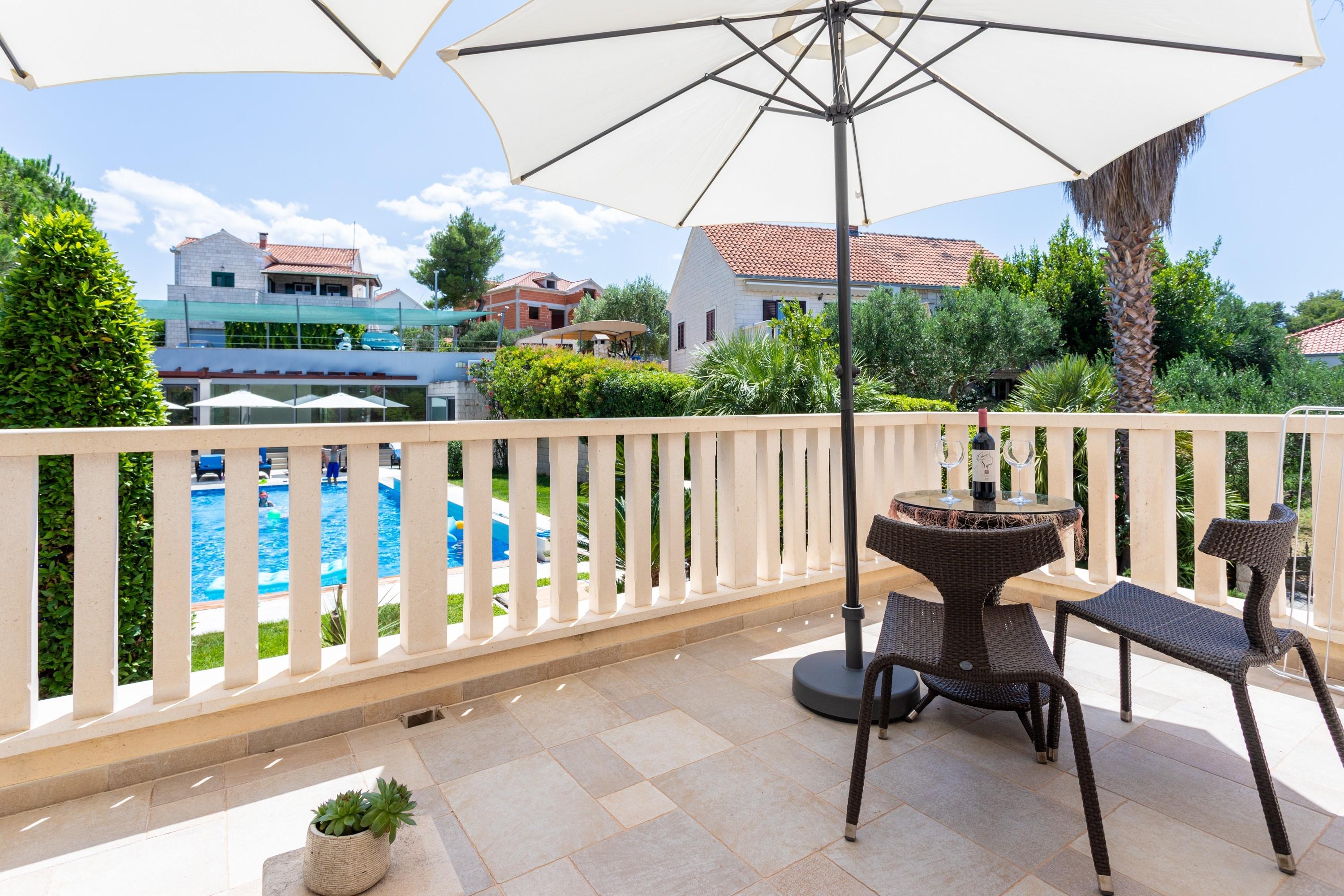 Studio Appartement mit Terrasse Splitska, Brac AS-23224-d