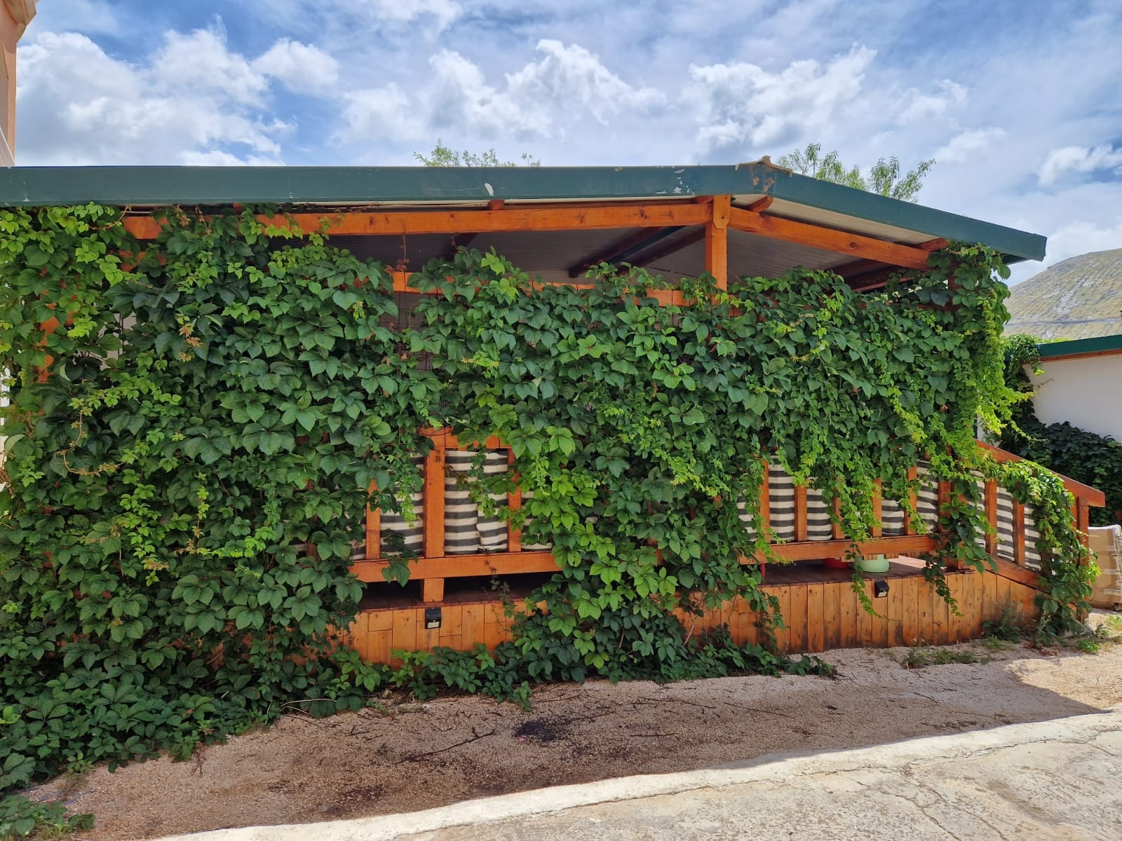 2-Zimmer-Ferienwohnung mit Terrasse und Meerblick Grebastica (Sibenik)