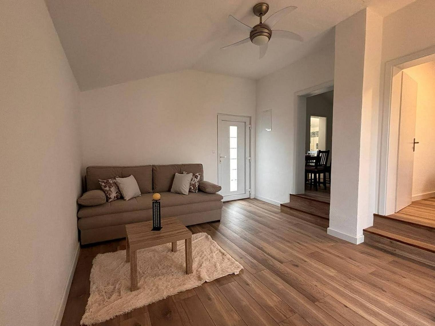 2-Zimmer-Haus mit Balkon und Meerblick Okrug Gornji, Ciovo K-23416