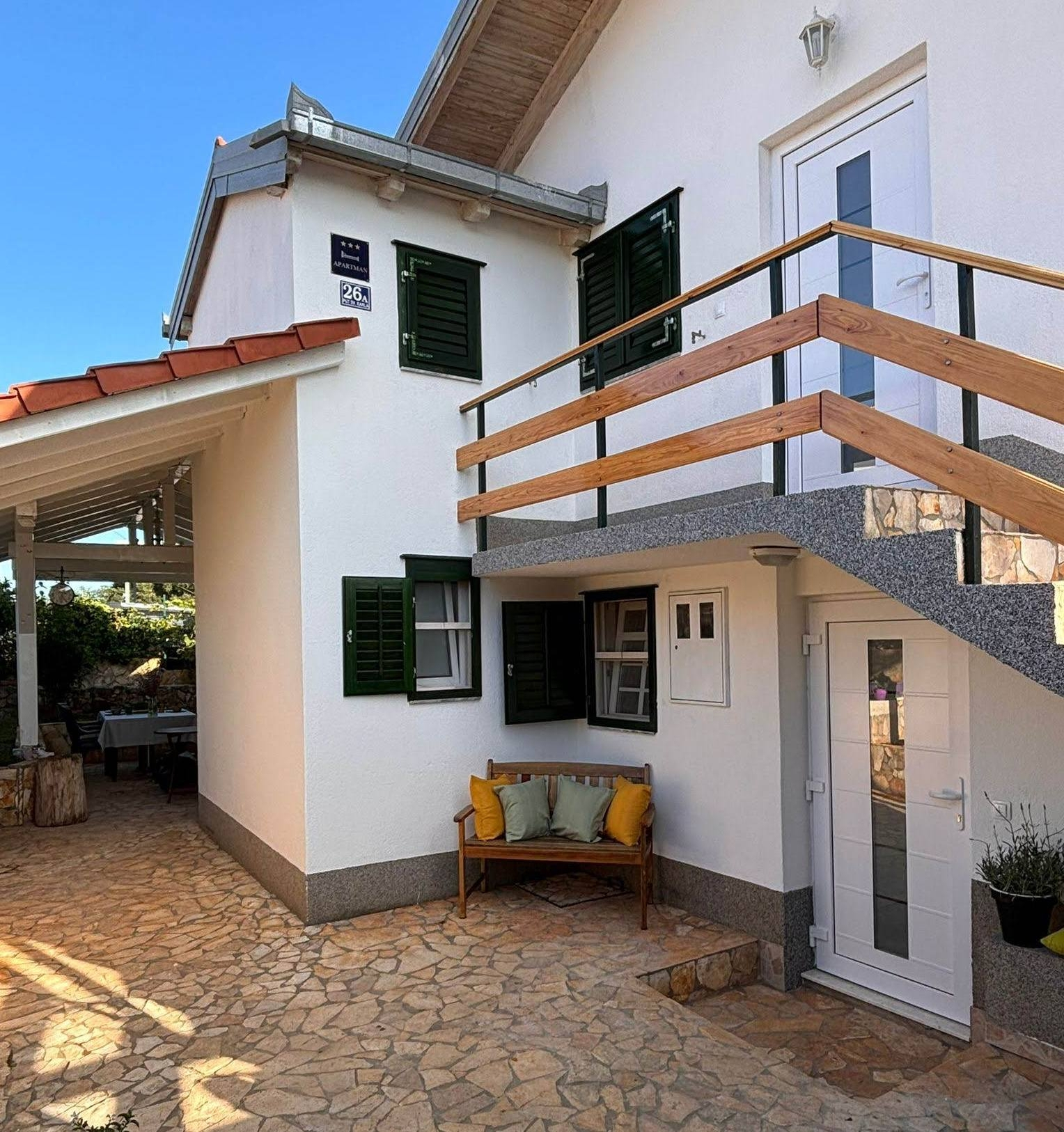 2-Zimmer-Haus mit Balkon und Meerblick Okrug Gornji, Ciovo K-23416