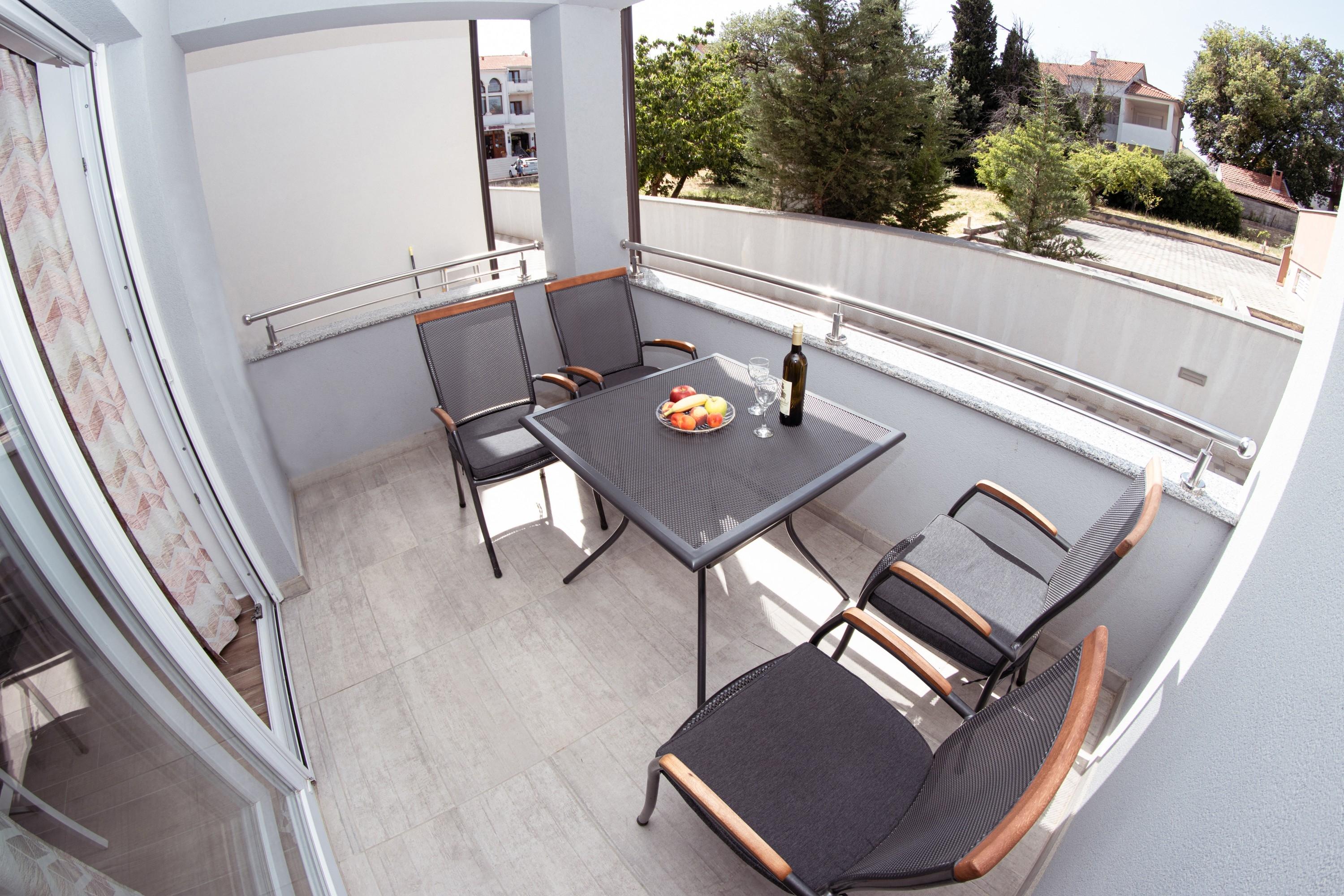 1-Zimmer-Ferienwohnung mit Balkon Biograd na Moru, Biograd A-23912-a