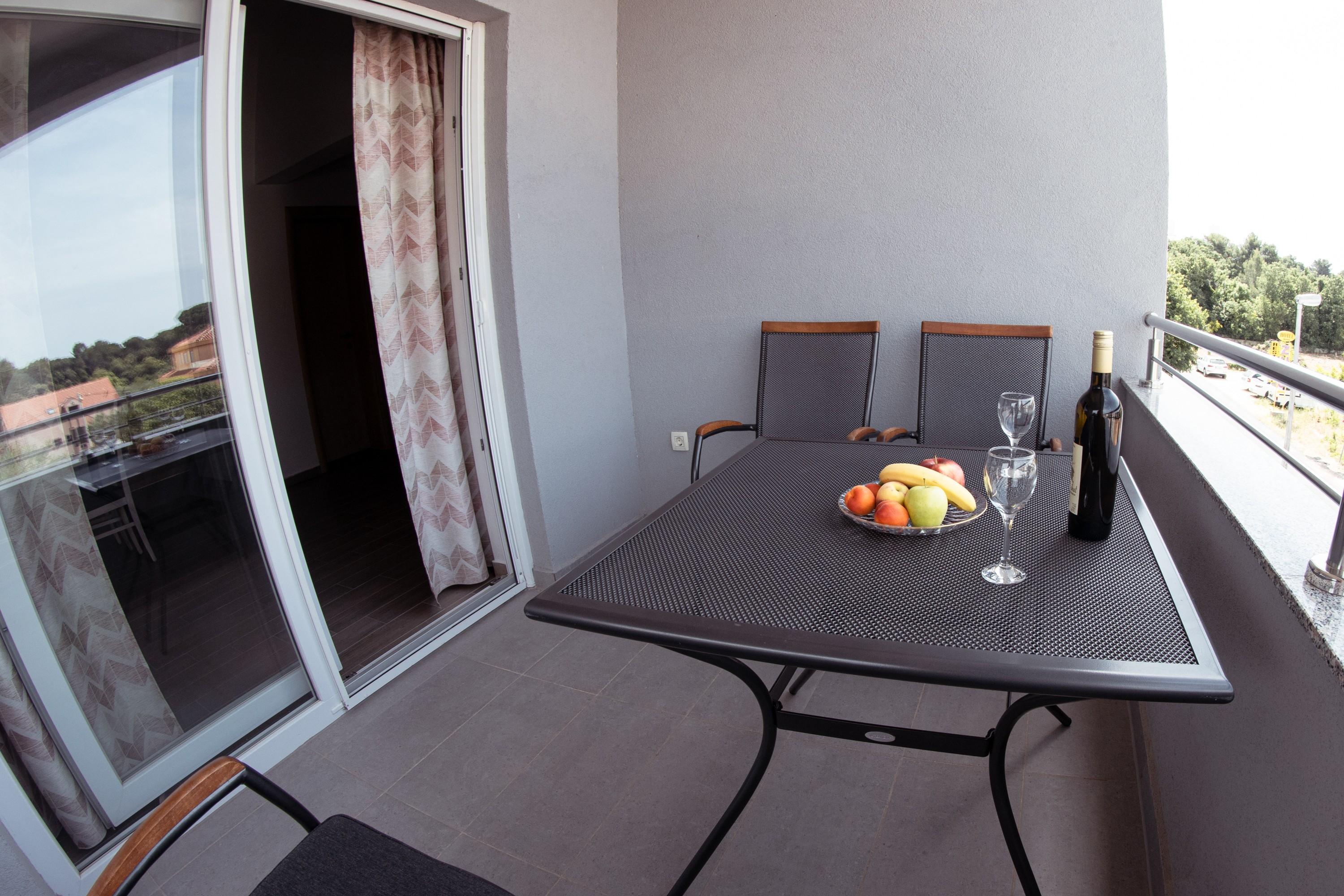 1-Zimmer-Ferienwohnung mit Balkon Biograd na Moru, Biograd A-23912-d