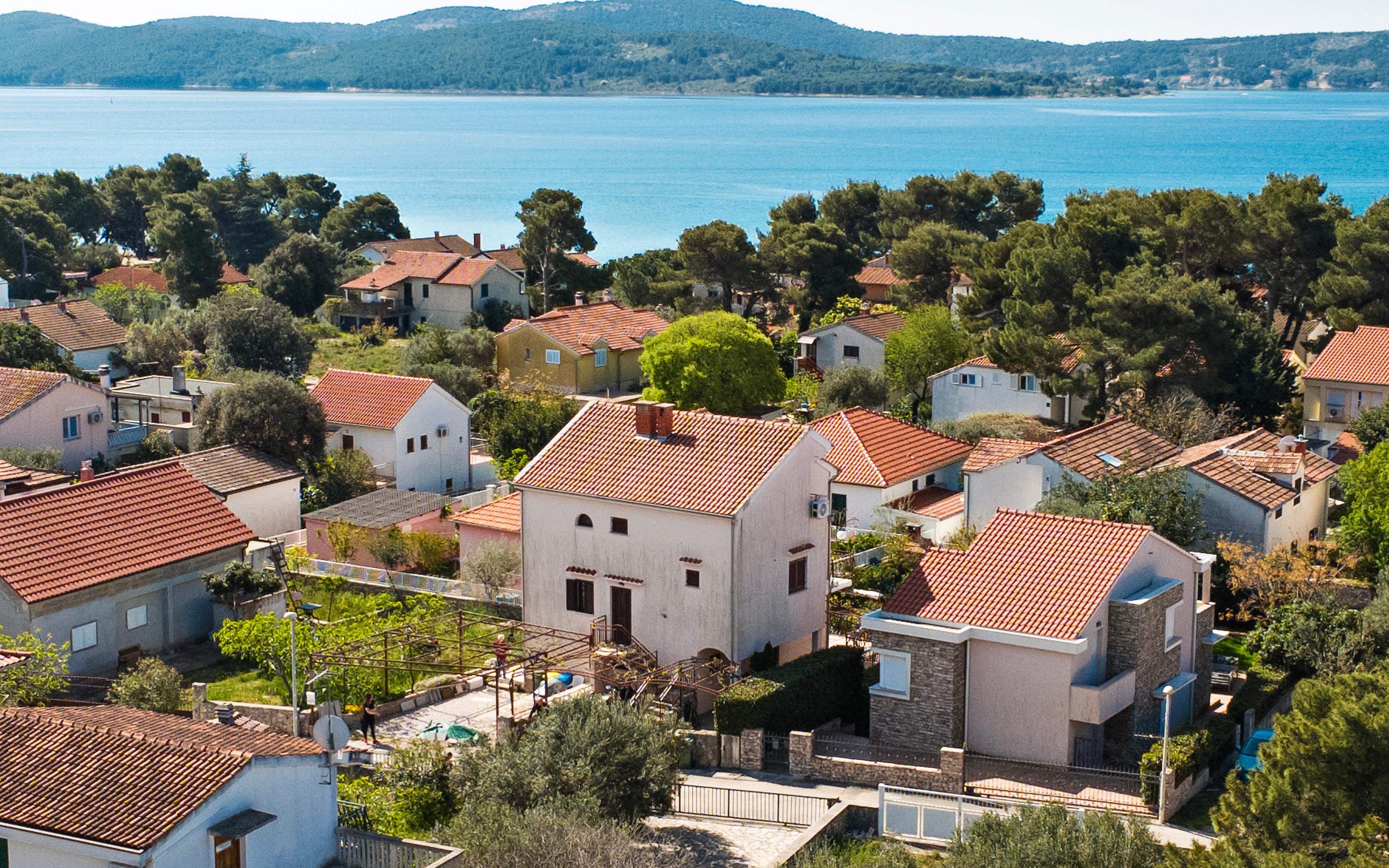 2-Zimmer-Ferienwohnung mit Balkon Jadrija, Sibenik A-23947-a