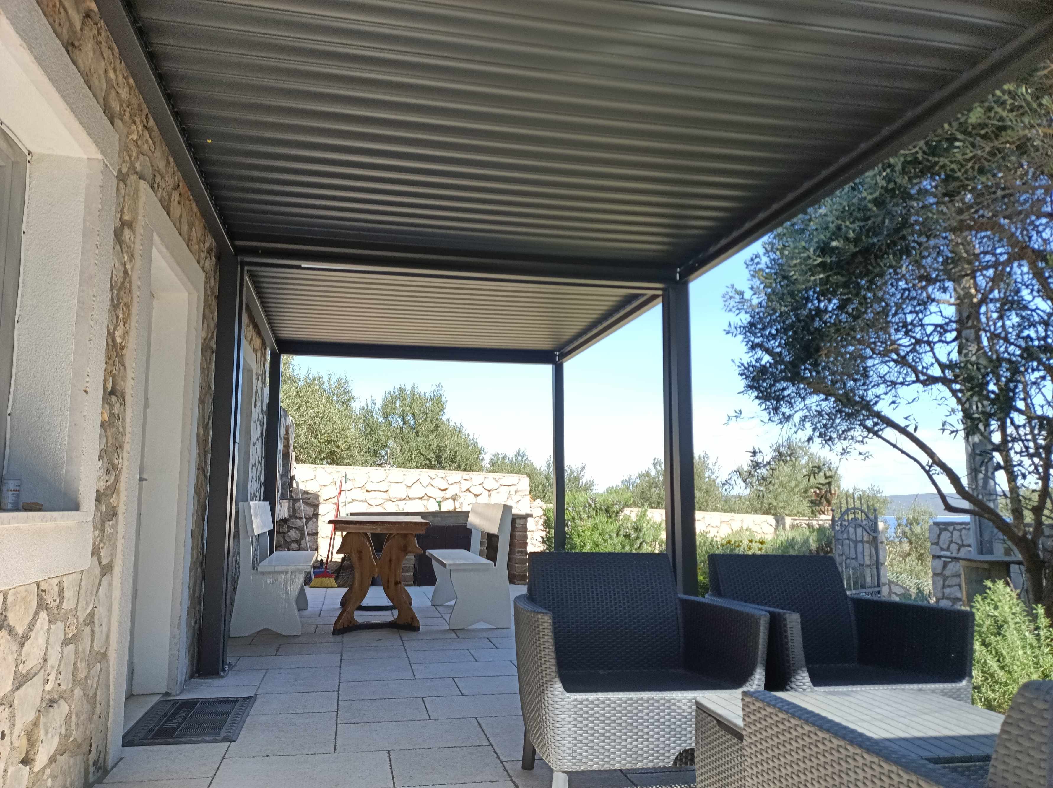 2-Zimmer-Haus mit Terrasse und Meerblick Sveti Jakov (Losinj) K-24017
