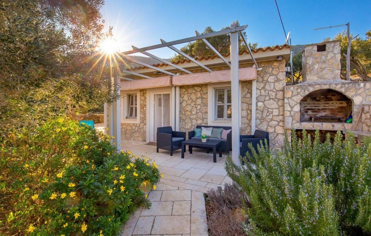 2-Zimmer-Haus mit Terrasse und Meerblick Sveti Jakov (Losinj) K-24017