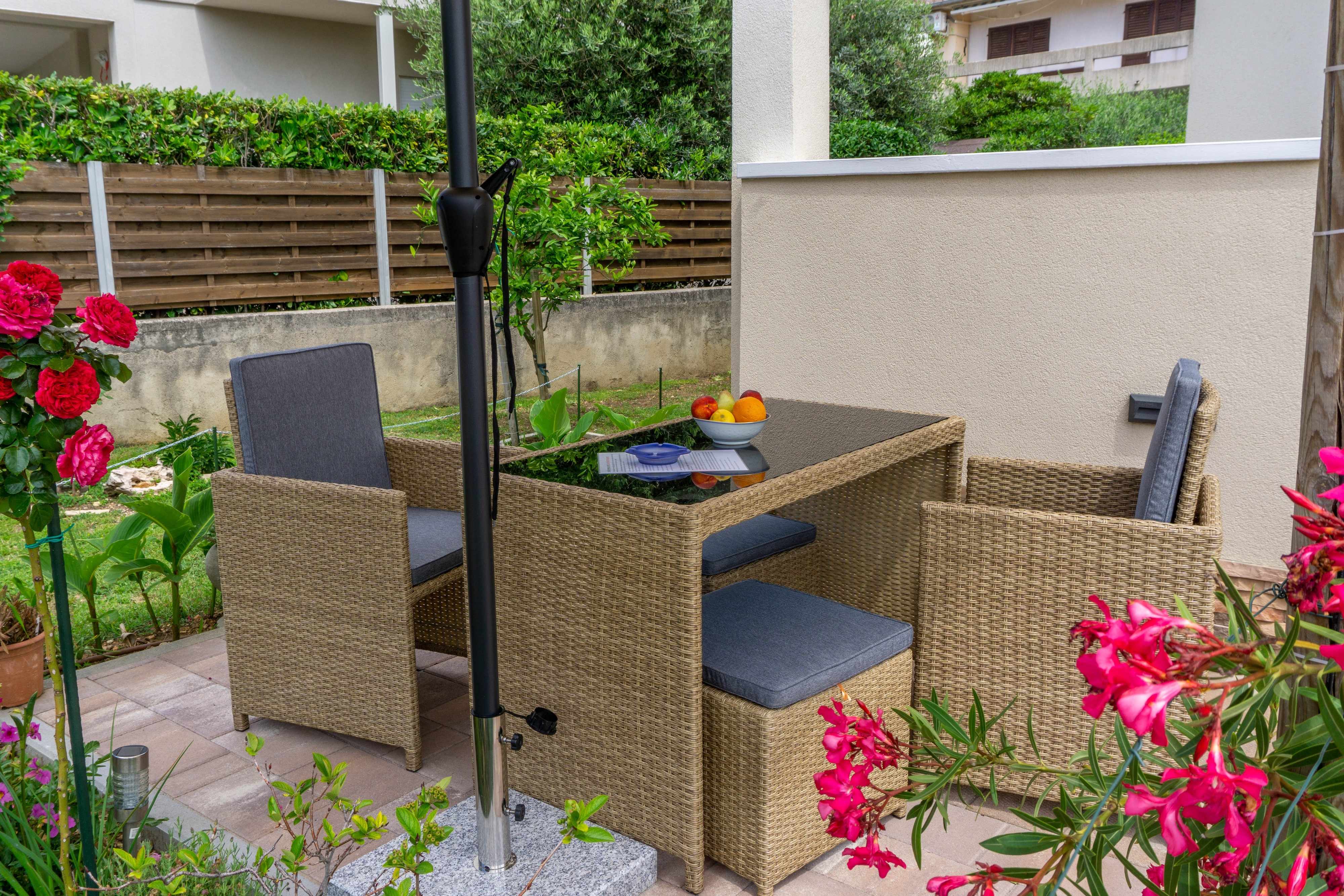 1-Zimmer-Ferienwohnung mit Terrasse Baska, Krk A-24097-b